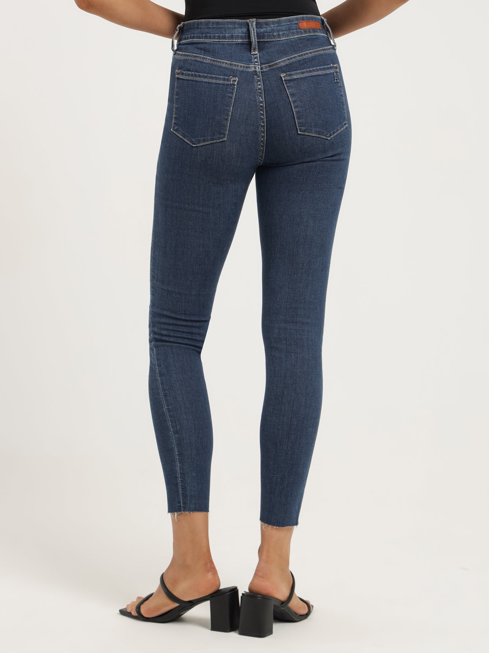 High Lisa Skinny Jeans