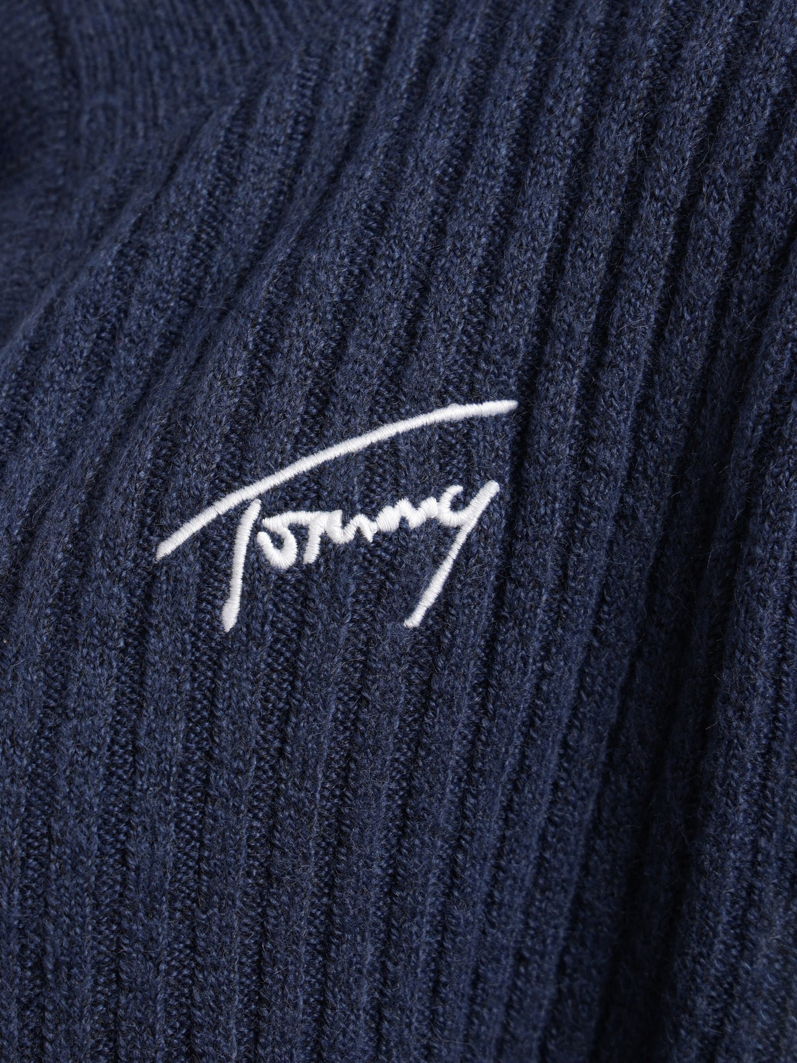 Cosy Signature Cardigan