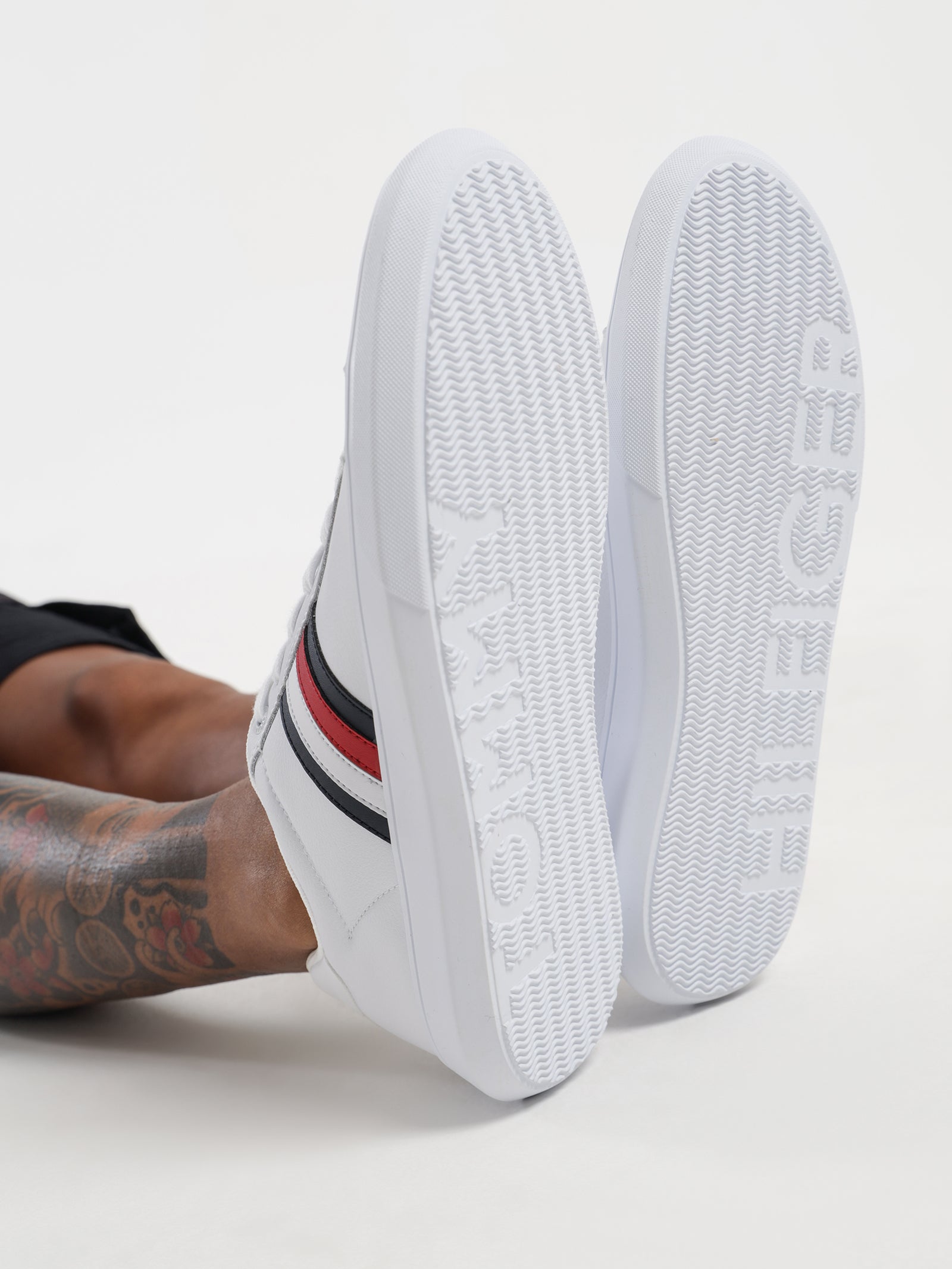 Mens Corporate Cup Leather Sneakers