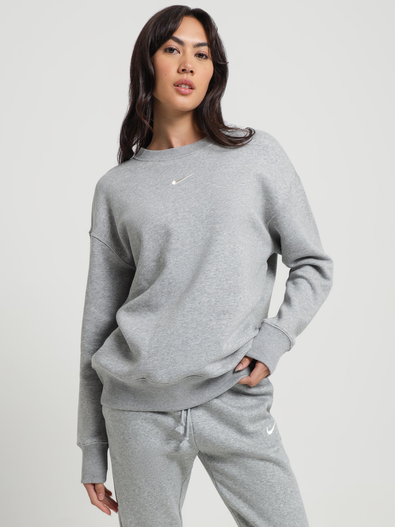 Nike Gray Crewneck Sweatshirt Women's Sweater Nike Grey Crew