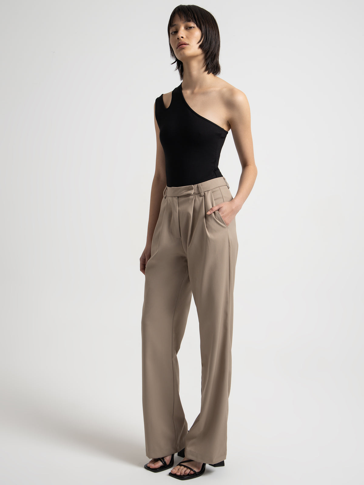 Raef The Label Mason Pants | Taupe