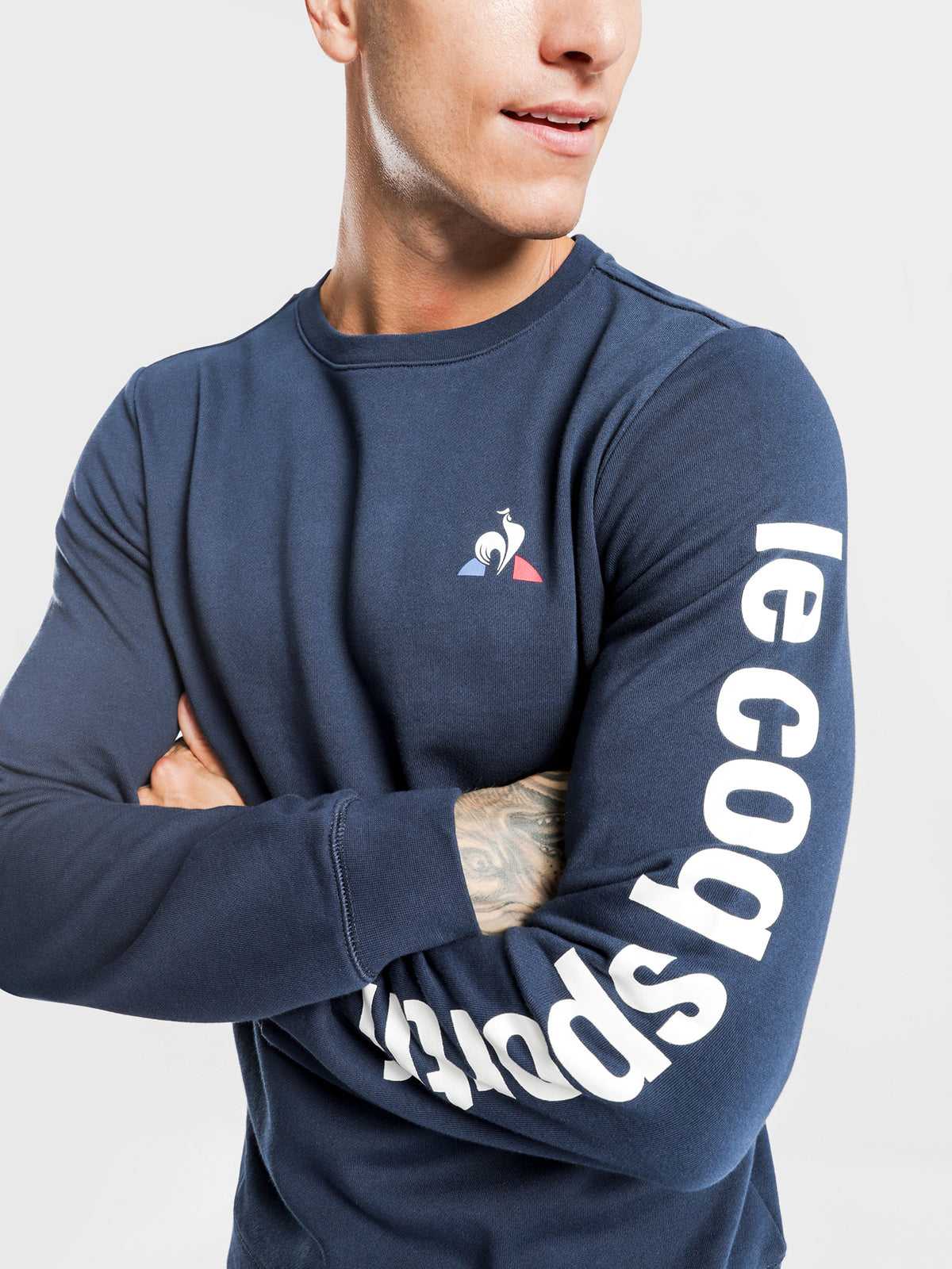 Pierre Pullover Sweater in Navy Blue