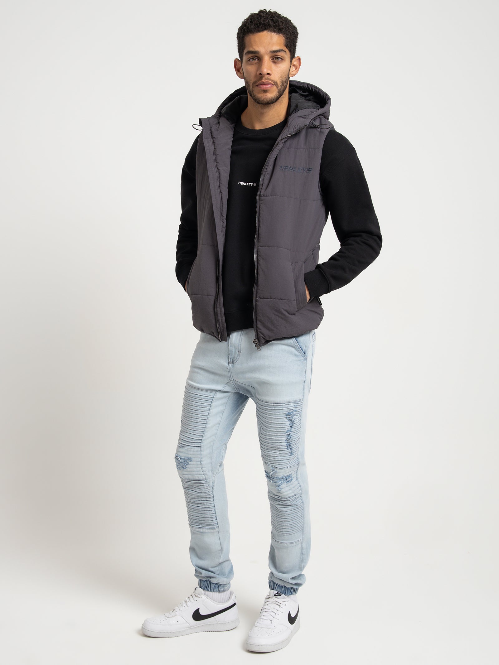 Overdrive Lightweight Gilet in Coal - Glue Store