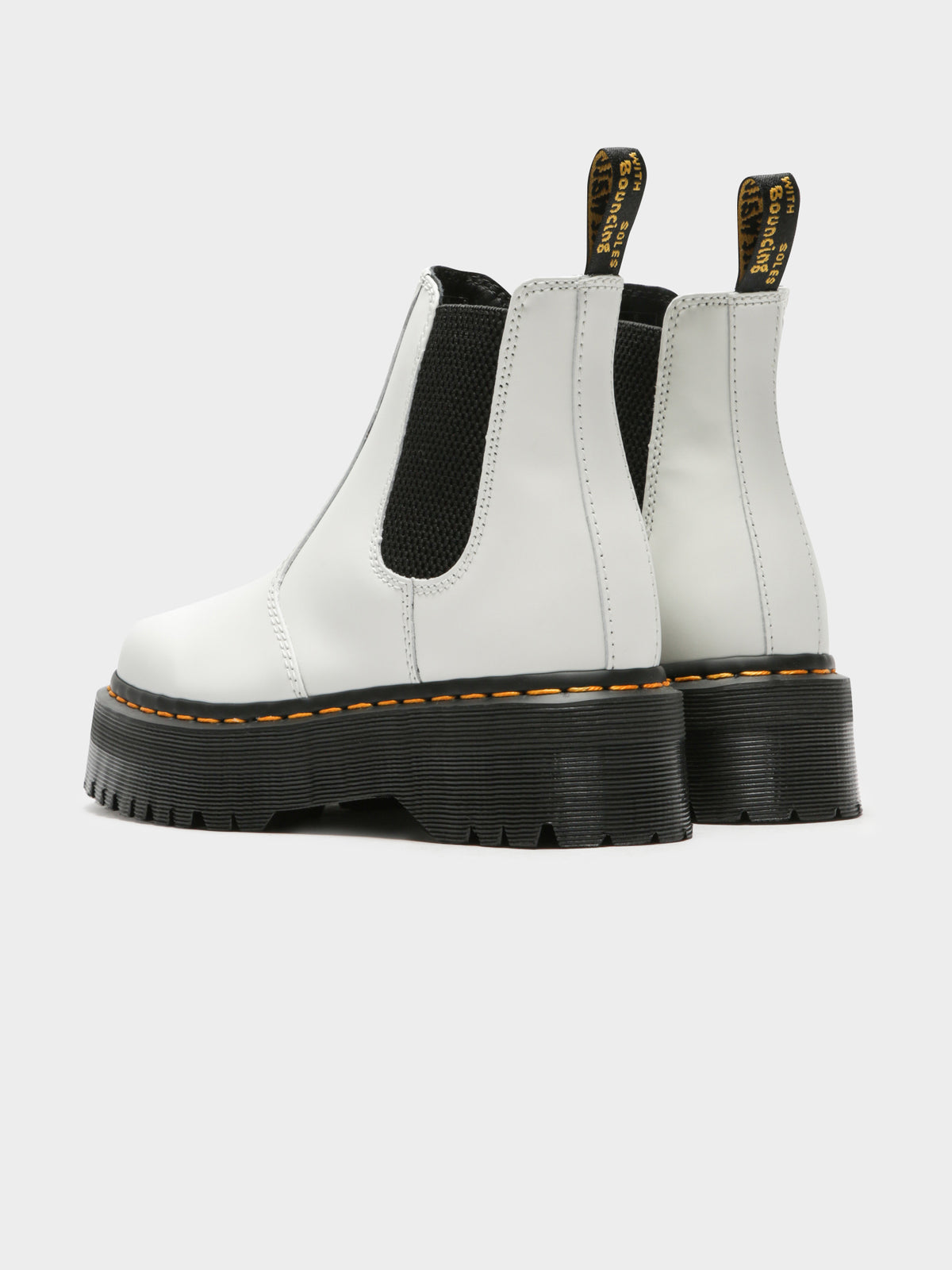2976 Quad Smooth Leather Chelsea Boots in White