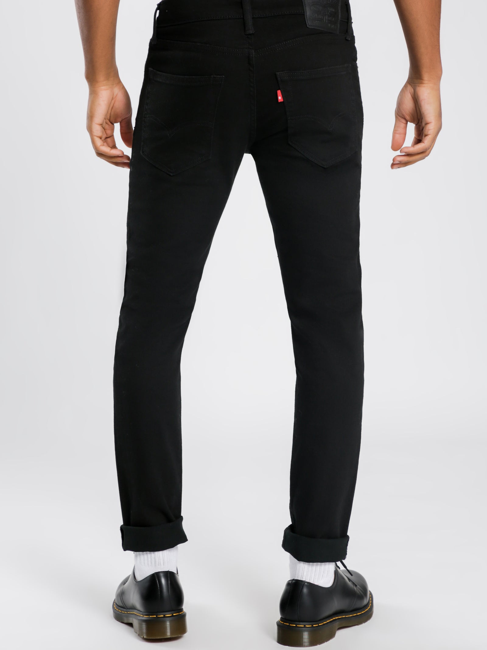 512 Slim Tapered Jeans