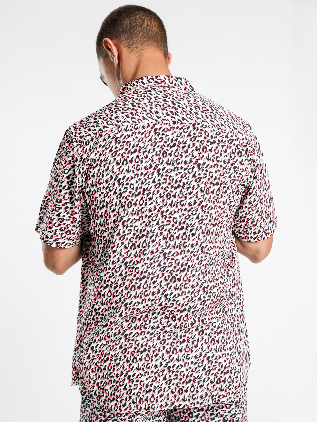 Holiday Short Sleeve Shirt in White Leopard