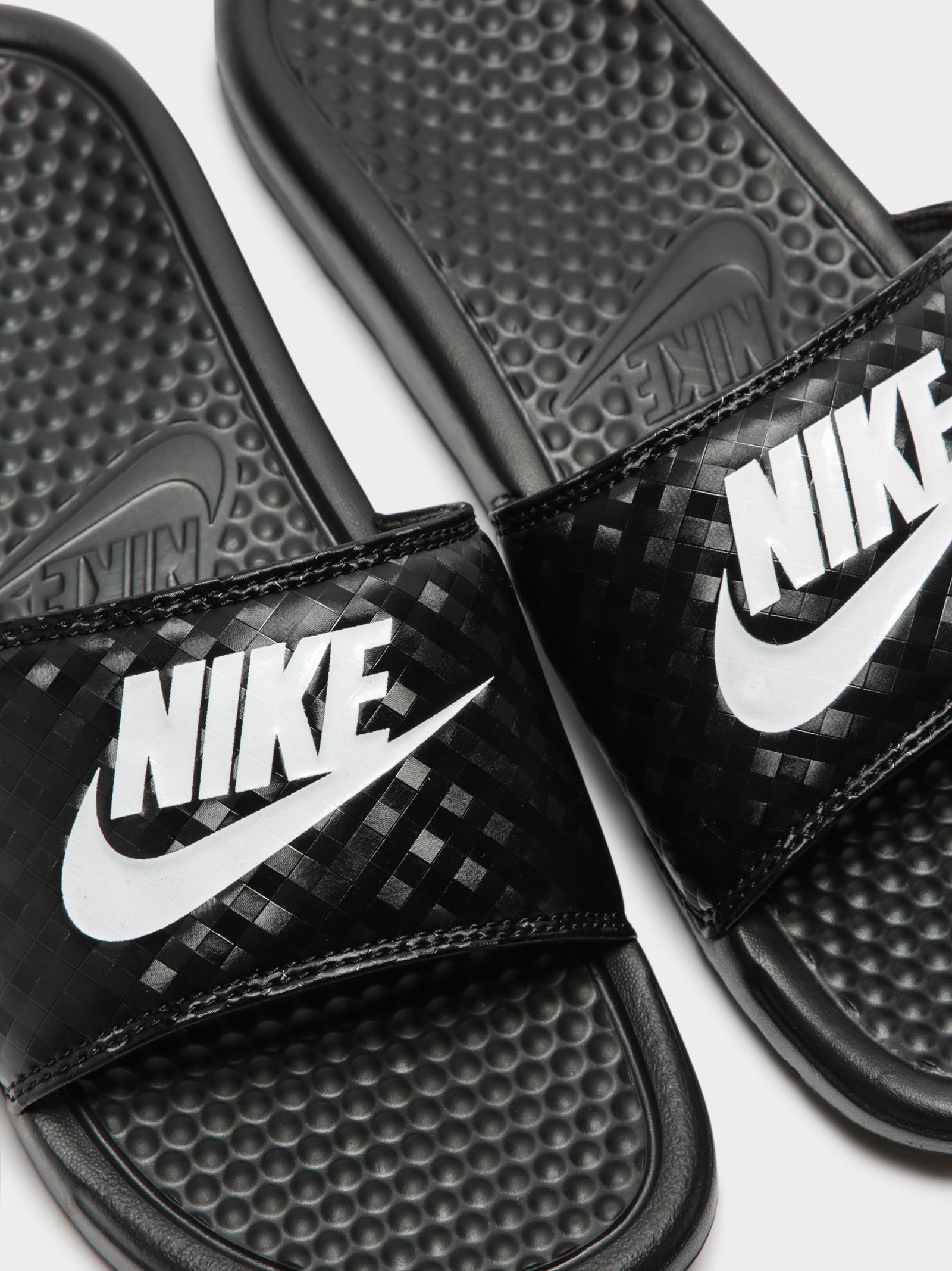 Womens Benassi Slides