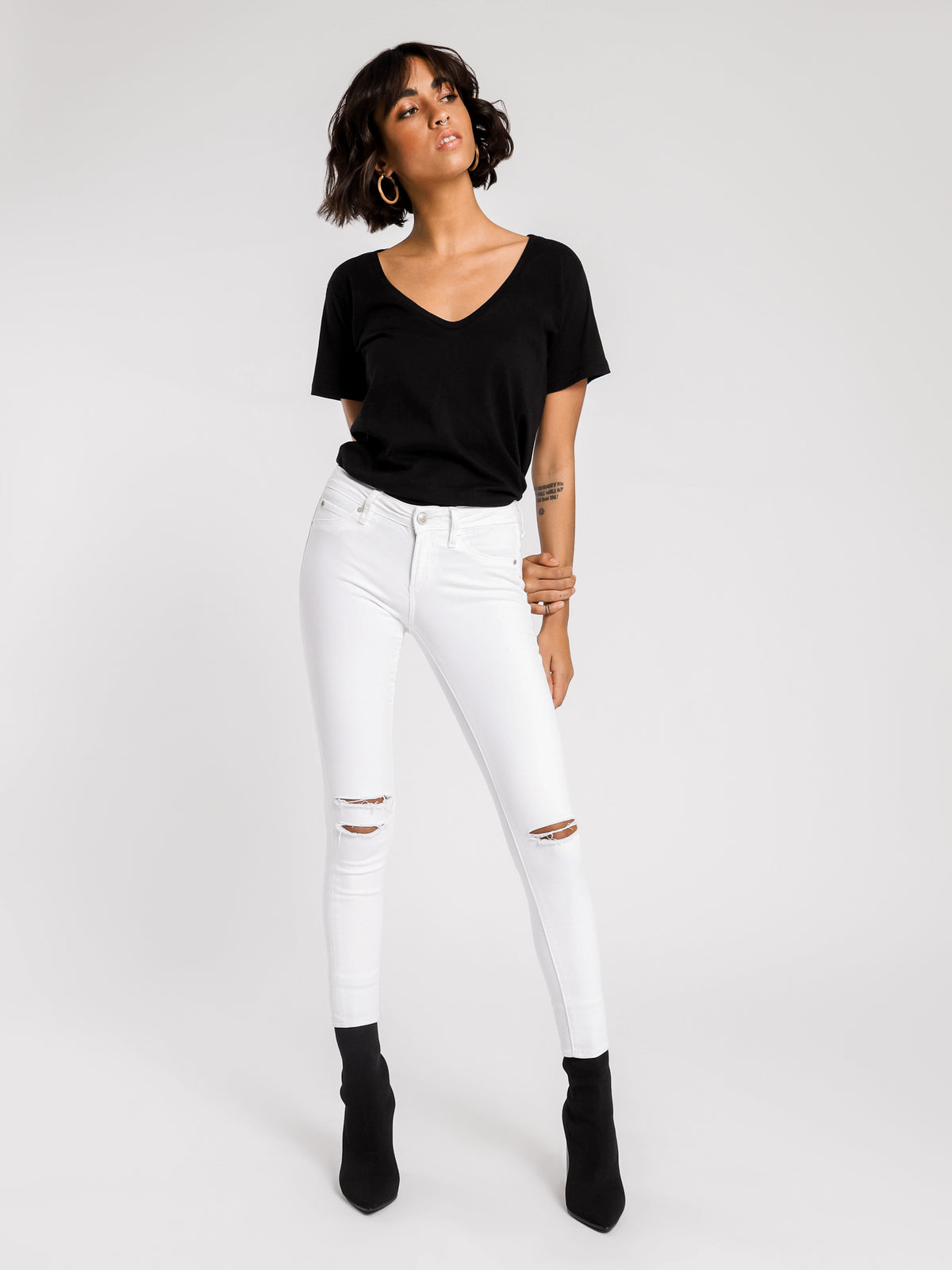 Lisa Slit Knee Cropped Jeans in Optic White Denim