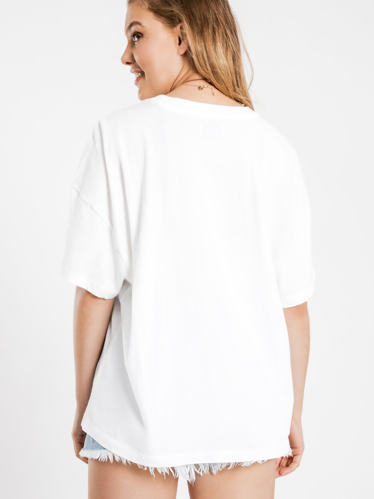 A Oversized Vintage T-Shirt in White