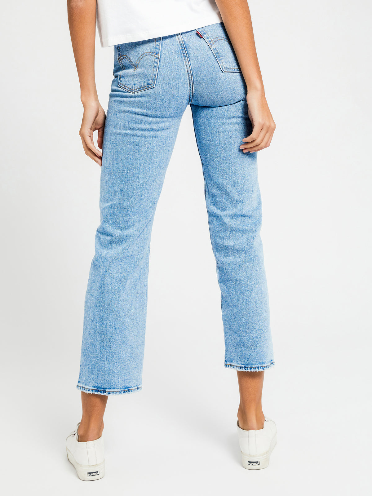 Ribcage Straight Ankle Jeans in Tango Fade Blue Denim