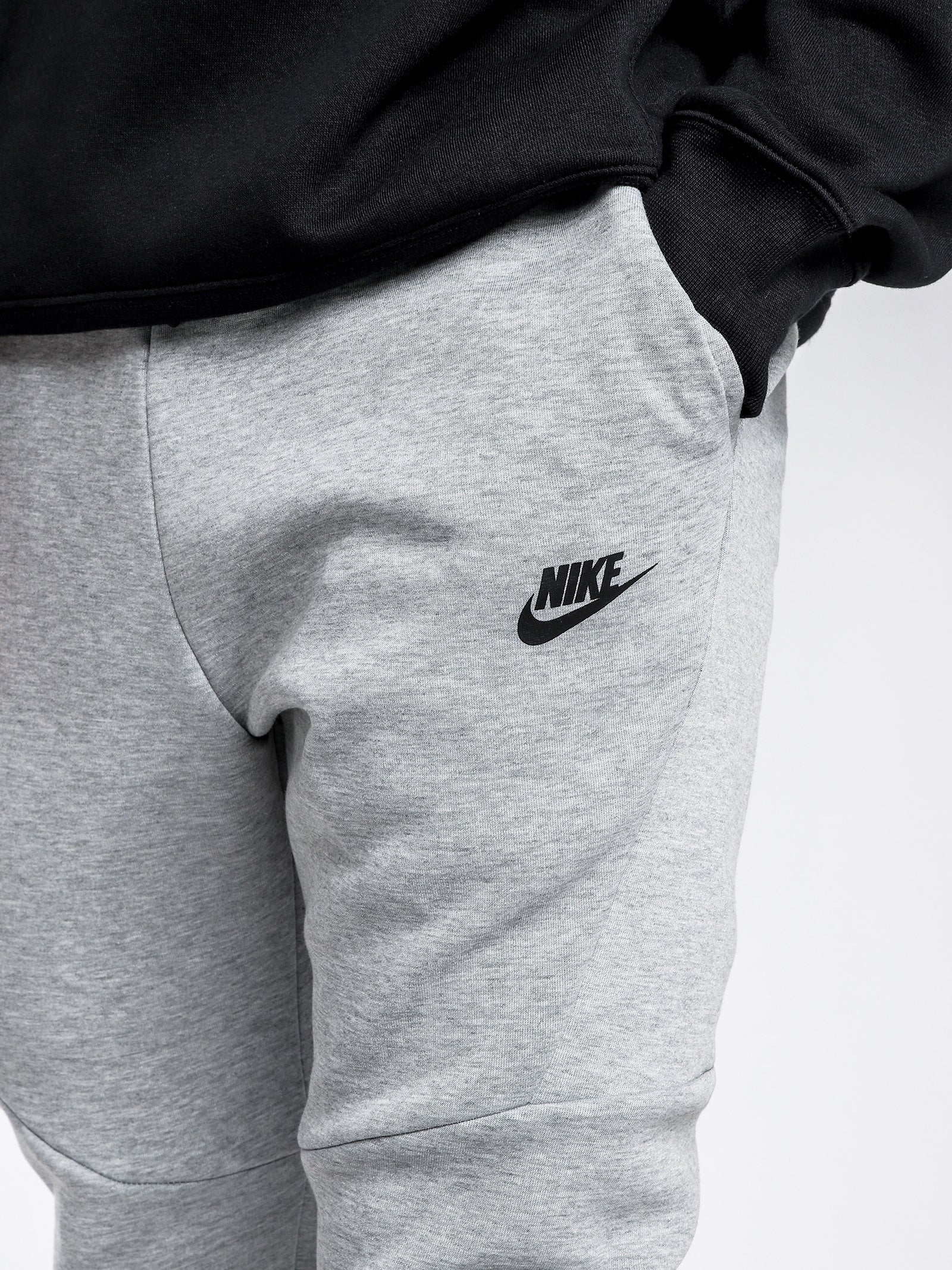 Nike Sportswear Tech Fleece Jogger Grey Glue Store