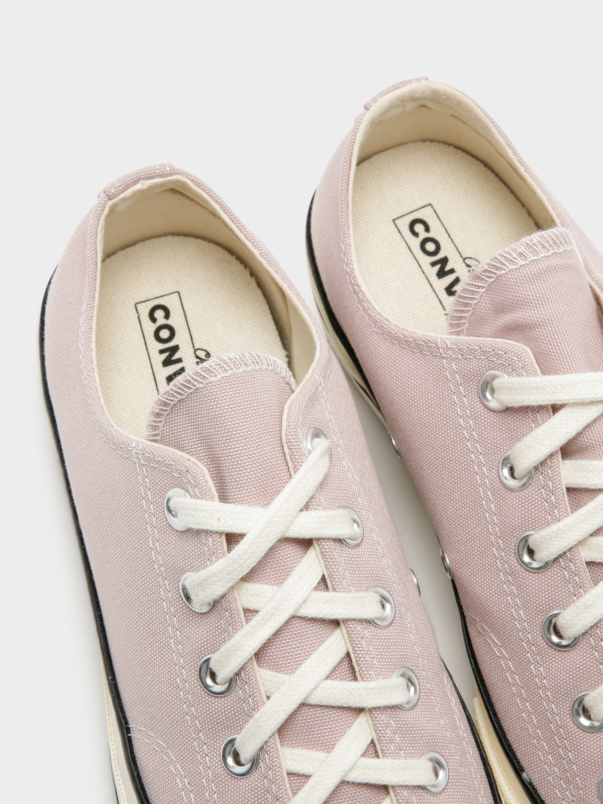 Unisex Chuck 70 Ox Sneakers in Mauve