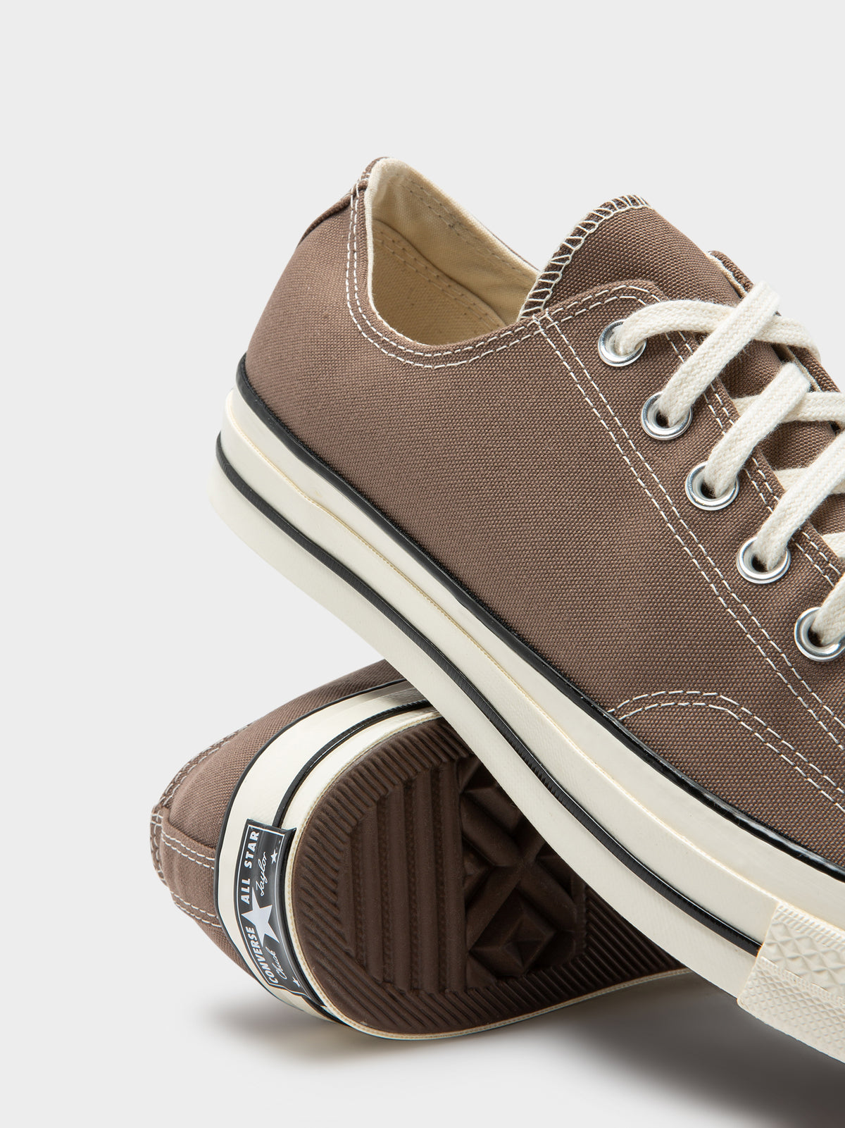 Unisex Chuck 70 Ox Low Sneakers in Brown &amp; White