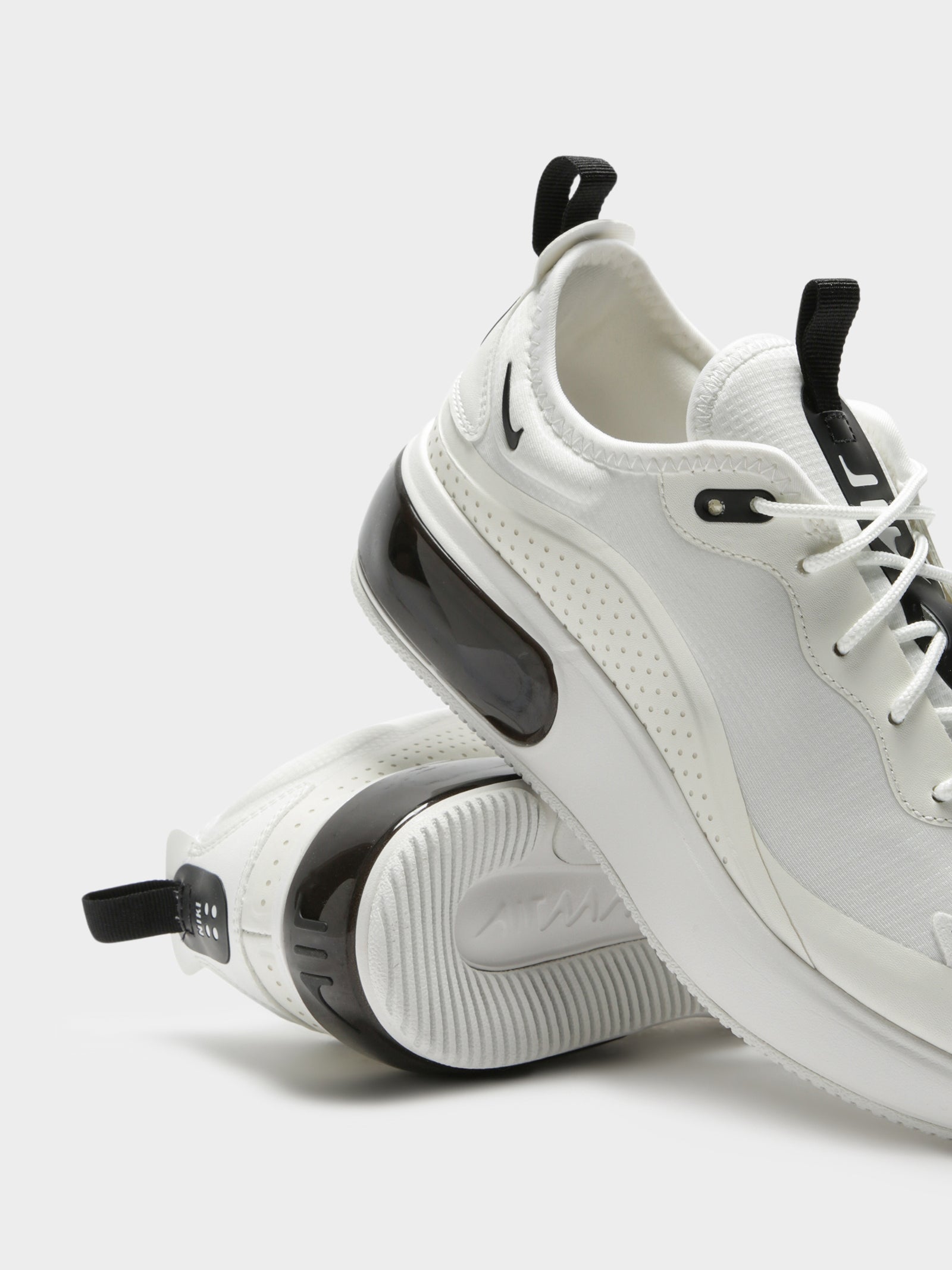 Womens Air Max Dia Sneakers
