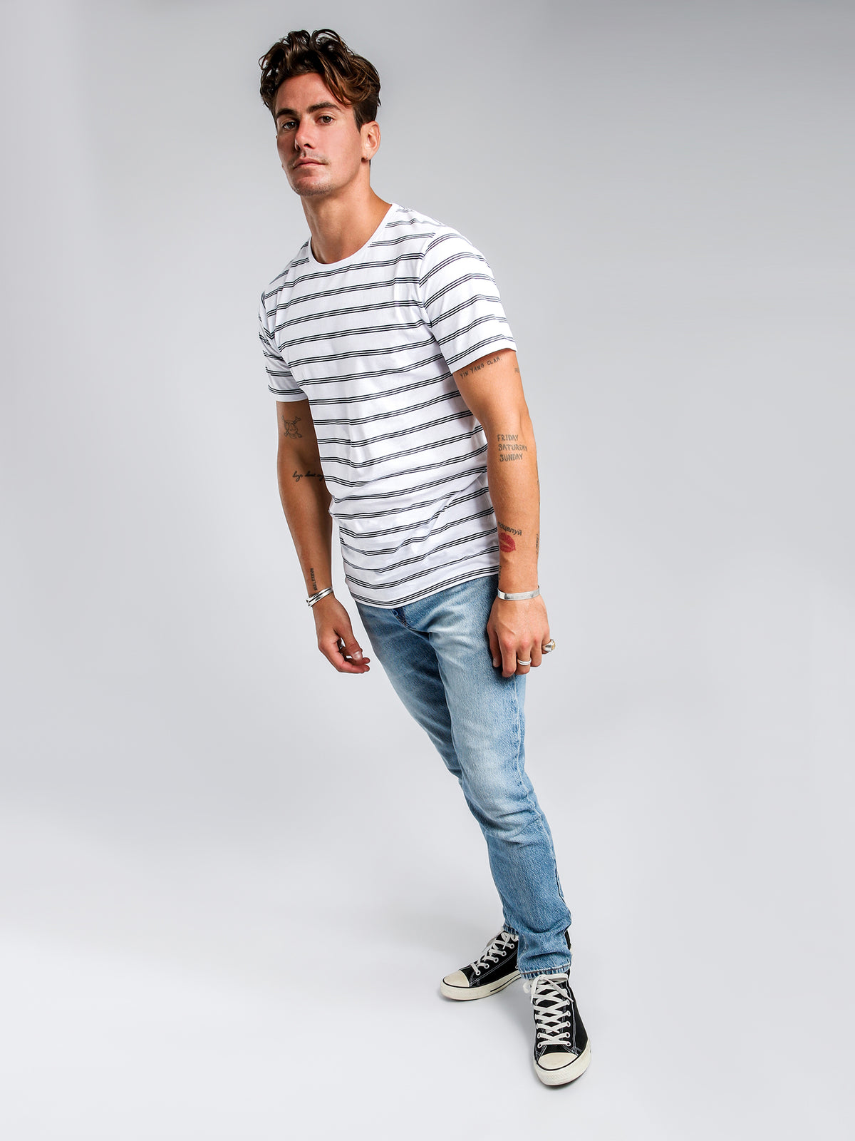 Chase Short Sleeve T-Shirt in White &amp; Navy Stripe