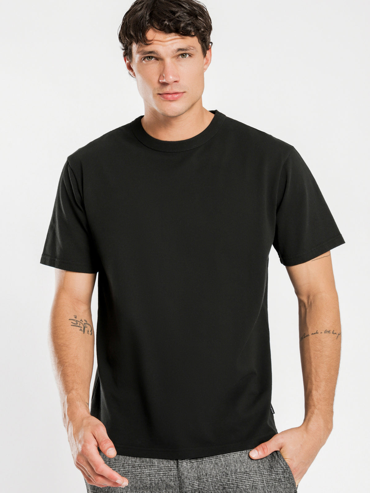 Heavyweight Short Sleeve Crew T-Shirt in Black