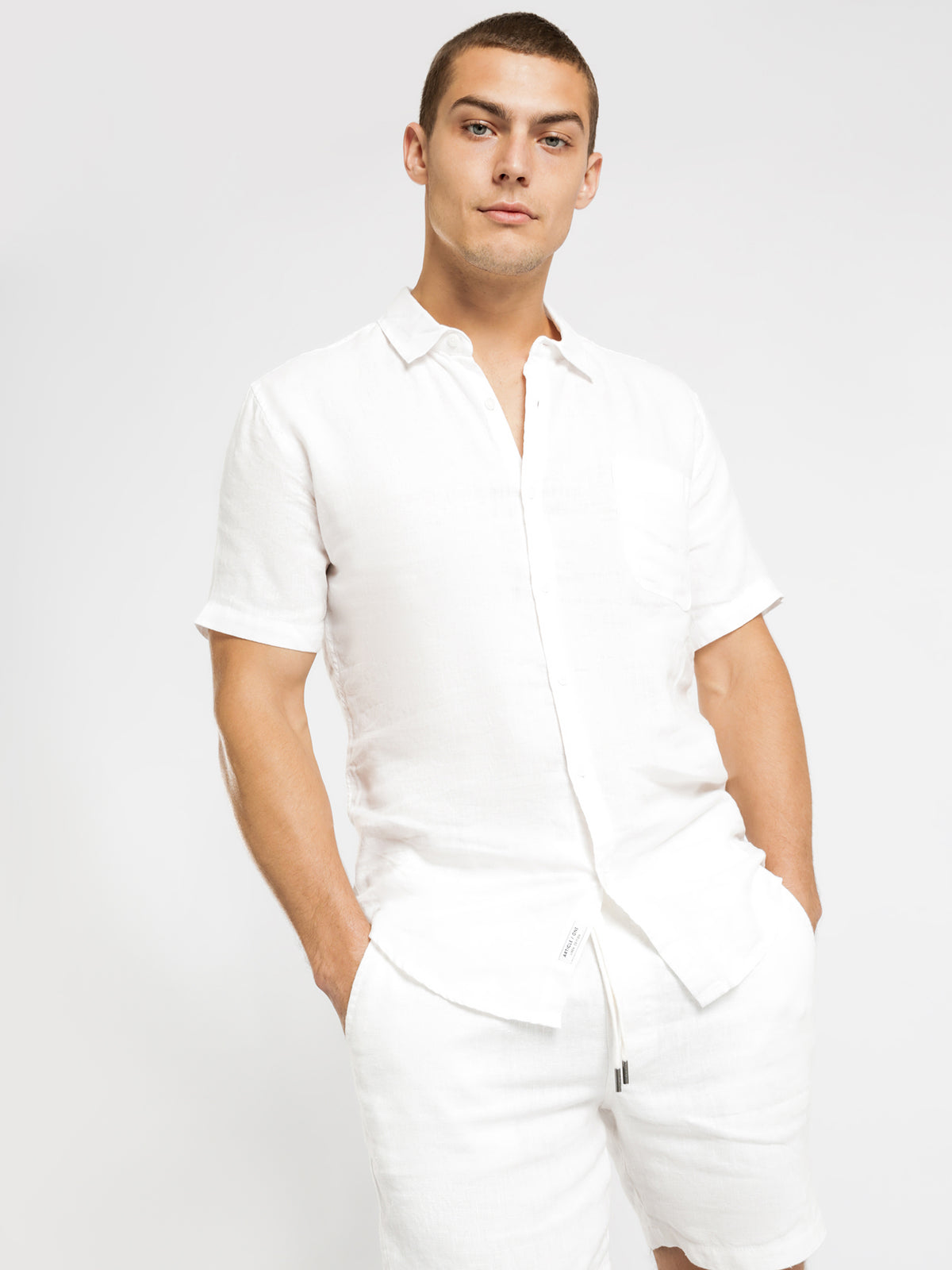 Nelson Linen Short Sleeve Shirt in White