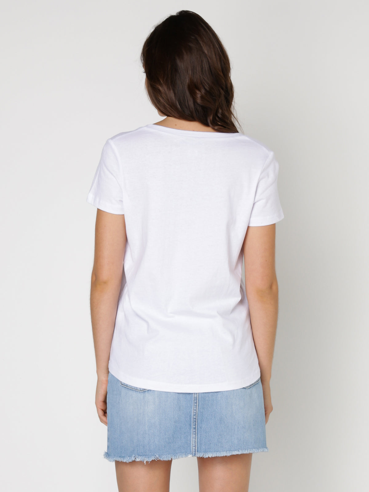 Abode V-Neck Linen T-Shirt in White