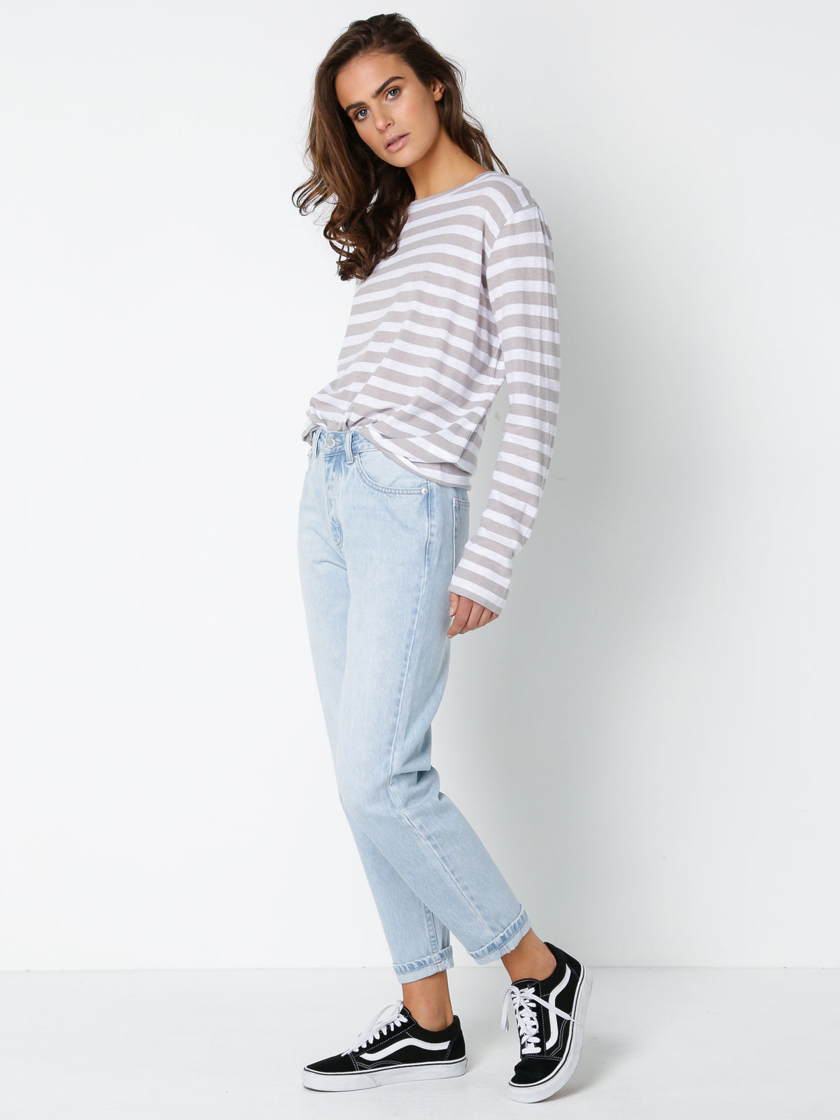 Bay Long Sleeve T-Shirt in White and Grey Stripe