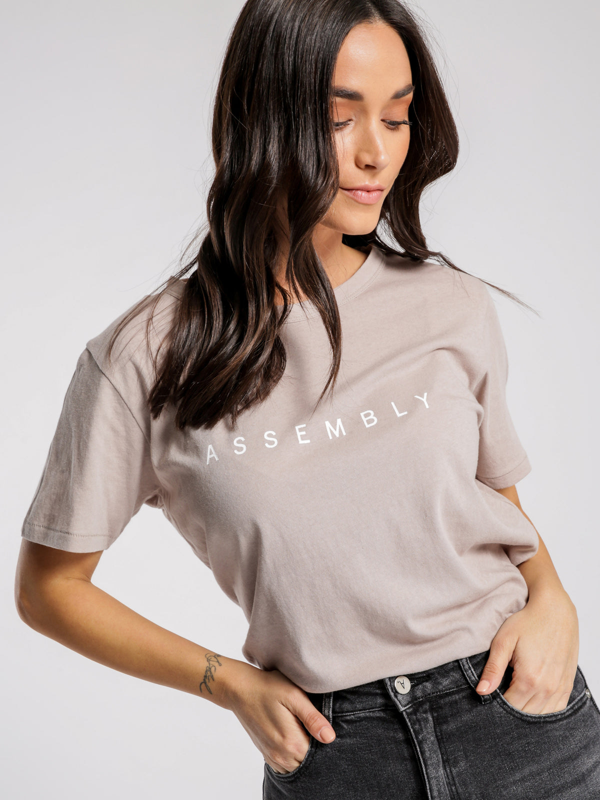Type T-Shirt in Taupe