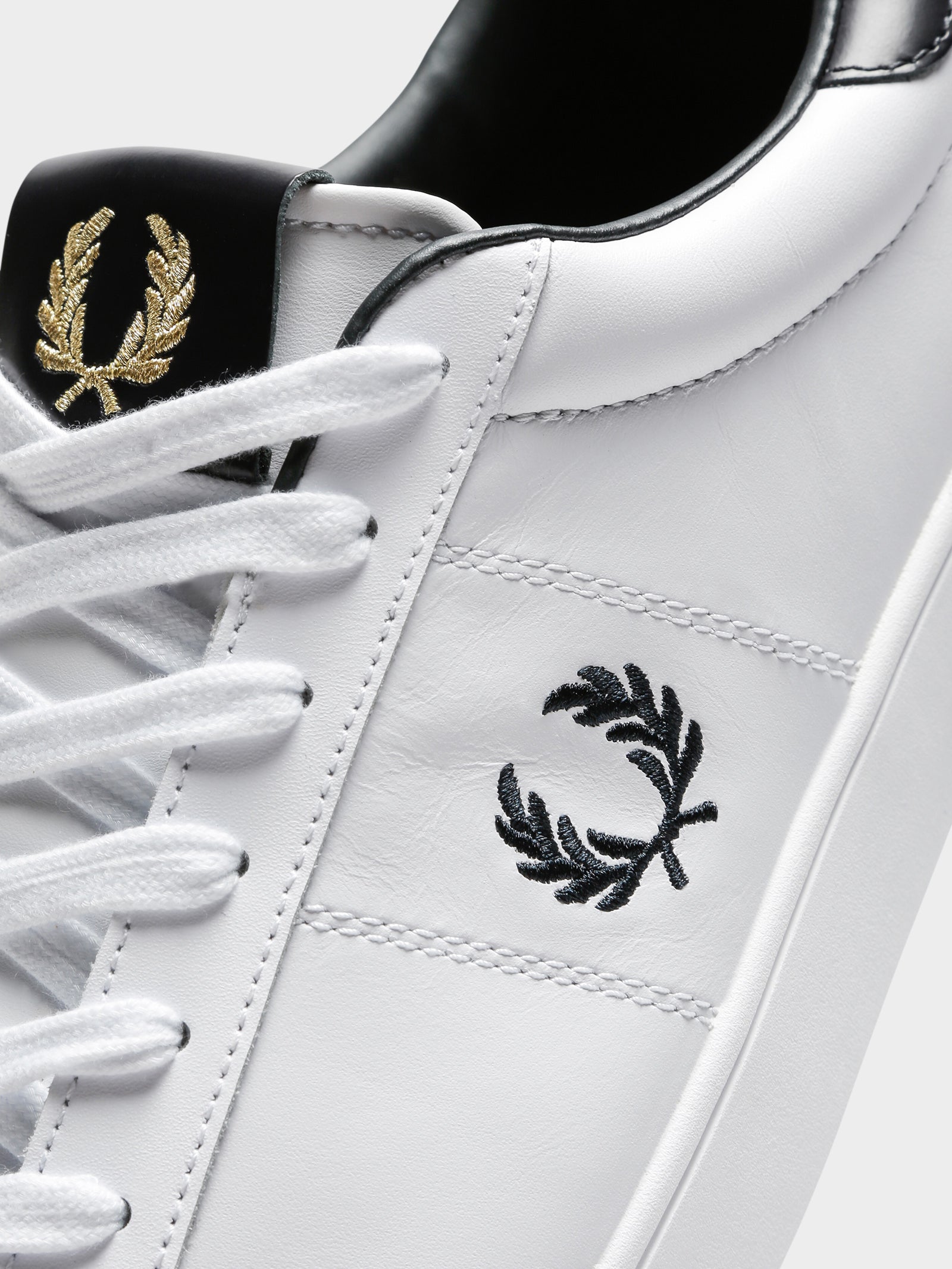 Fred Perry Mens Spencer Suede Sneakers White/Navy Fred Perry Mens Spencer Suede Sneakers White/Navy