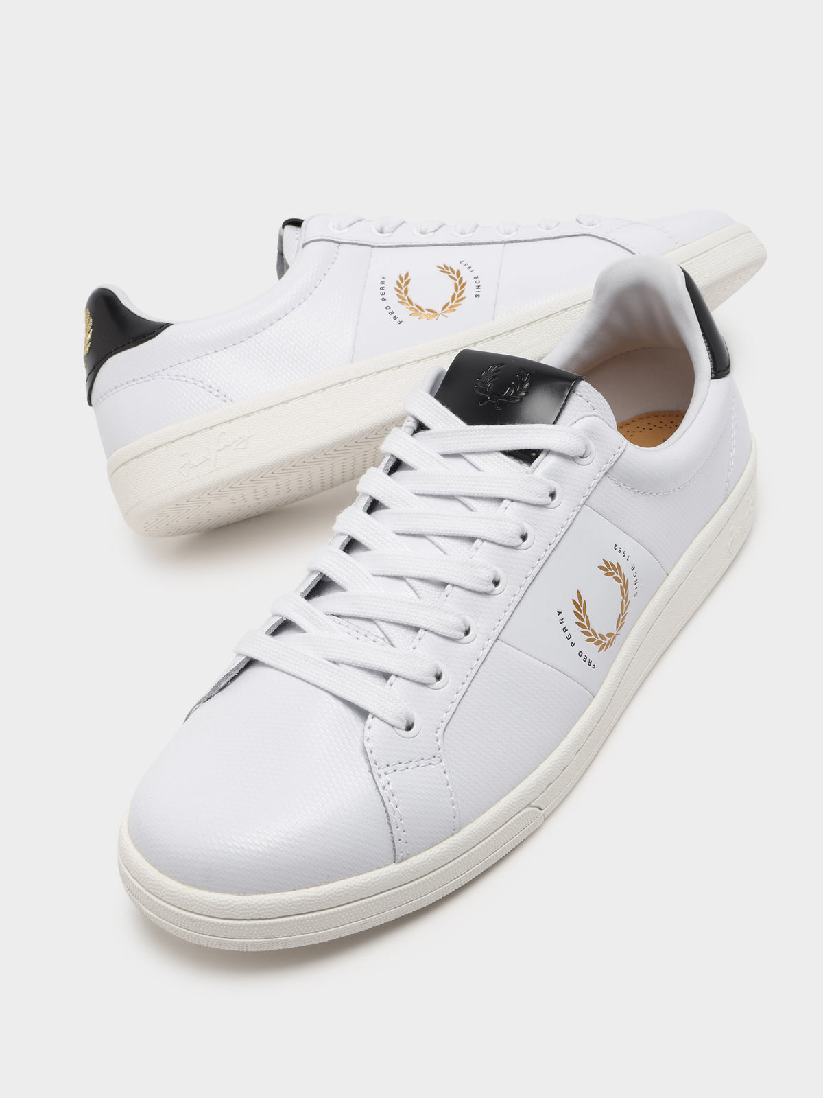 Mens B721 Pique Leather Sneaker in White
