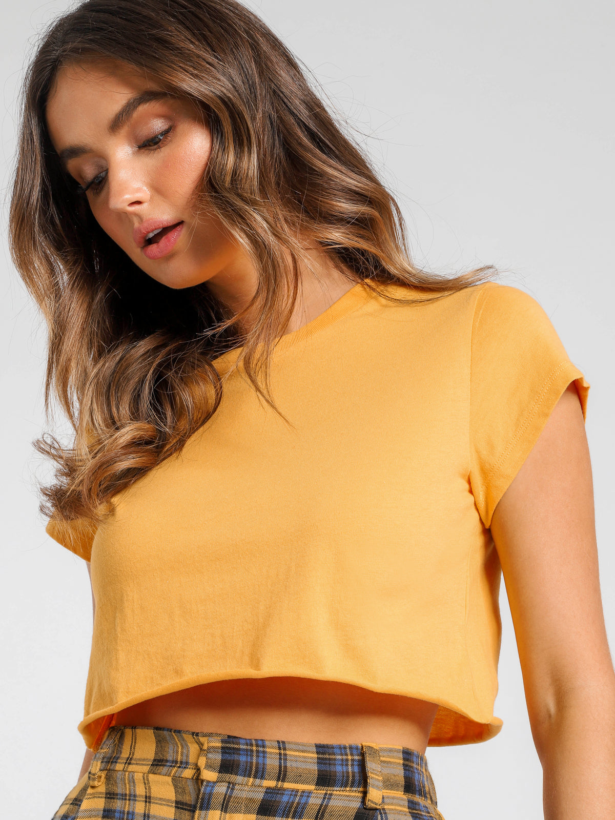 Basic Cropped T-Shirt in Yellow