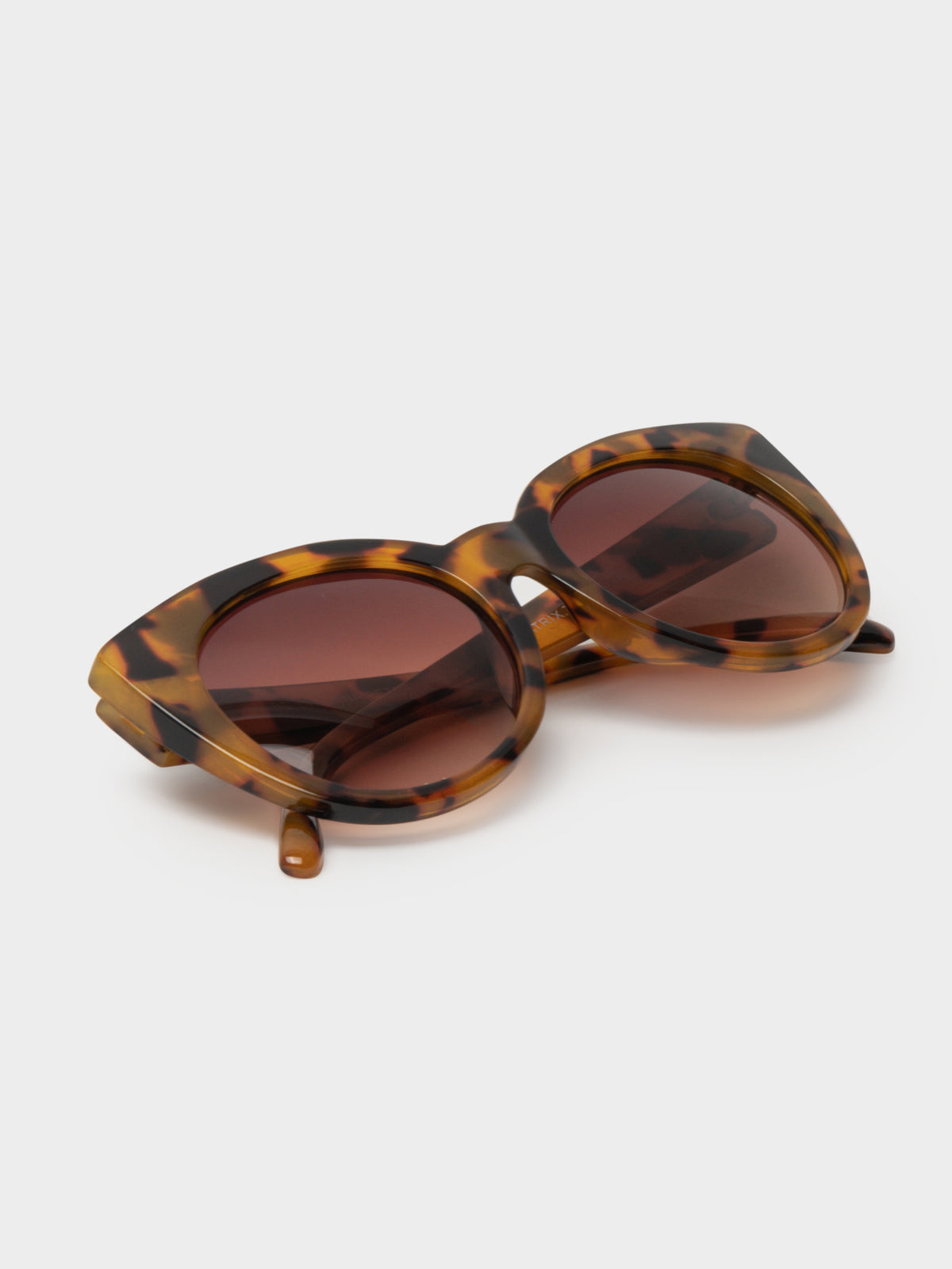 Beatrix Round Cat-Eye Sunglasses in Tortoiseshell