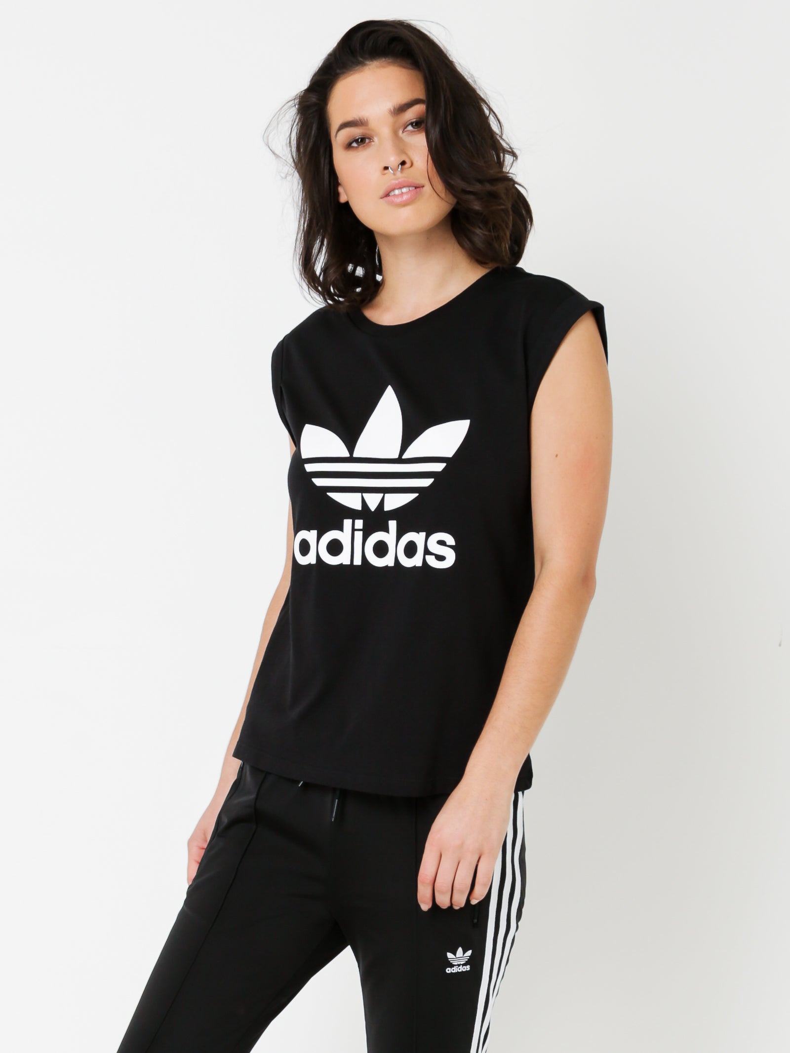 adidas bf trefoil tee