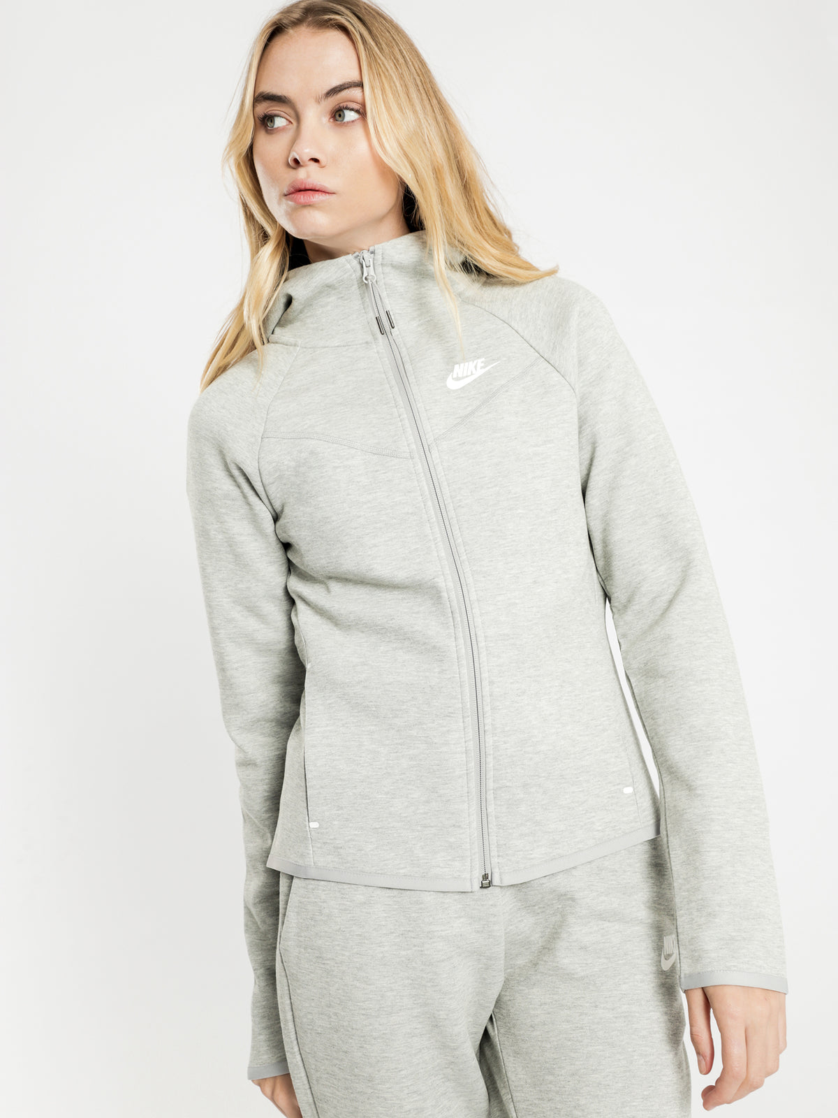 Sportswear Tech Fleece Zip Hoodie in Grey