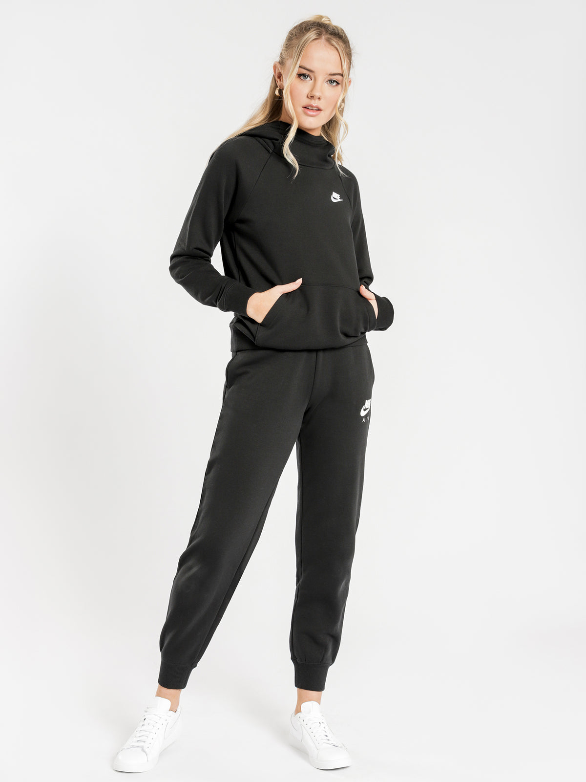 Nike Sportswear Essential Funnel Neck Hoodie in Black