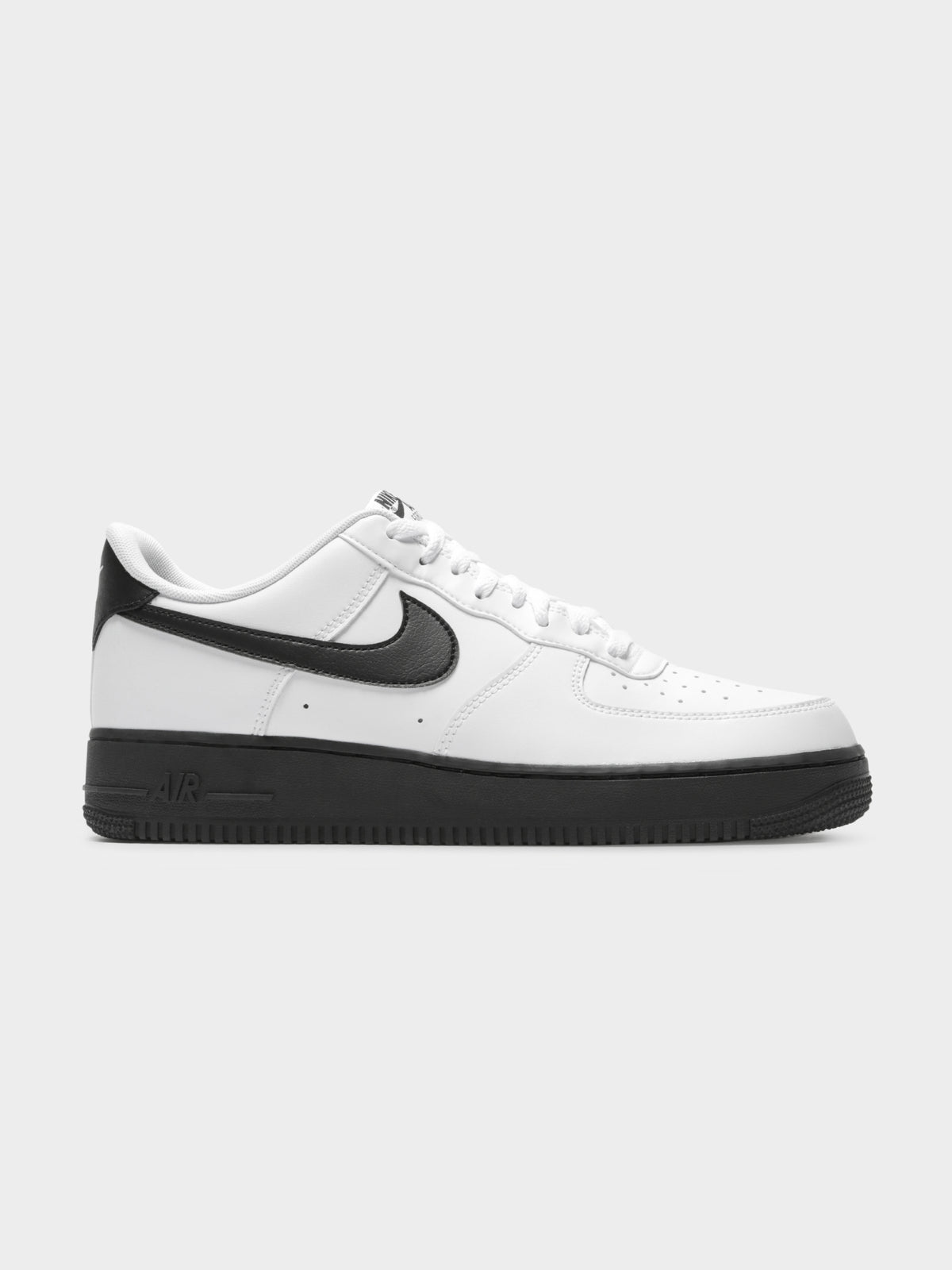 Unisex Air Force 1 &#39;07 Sneakers in White &amp; Black