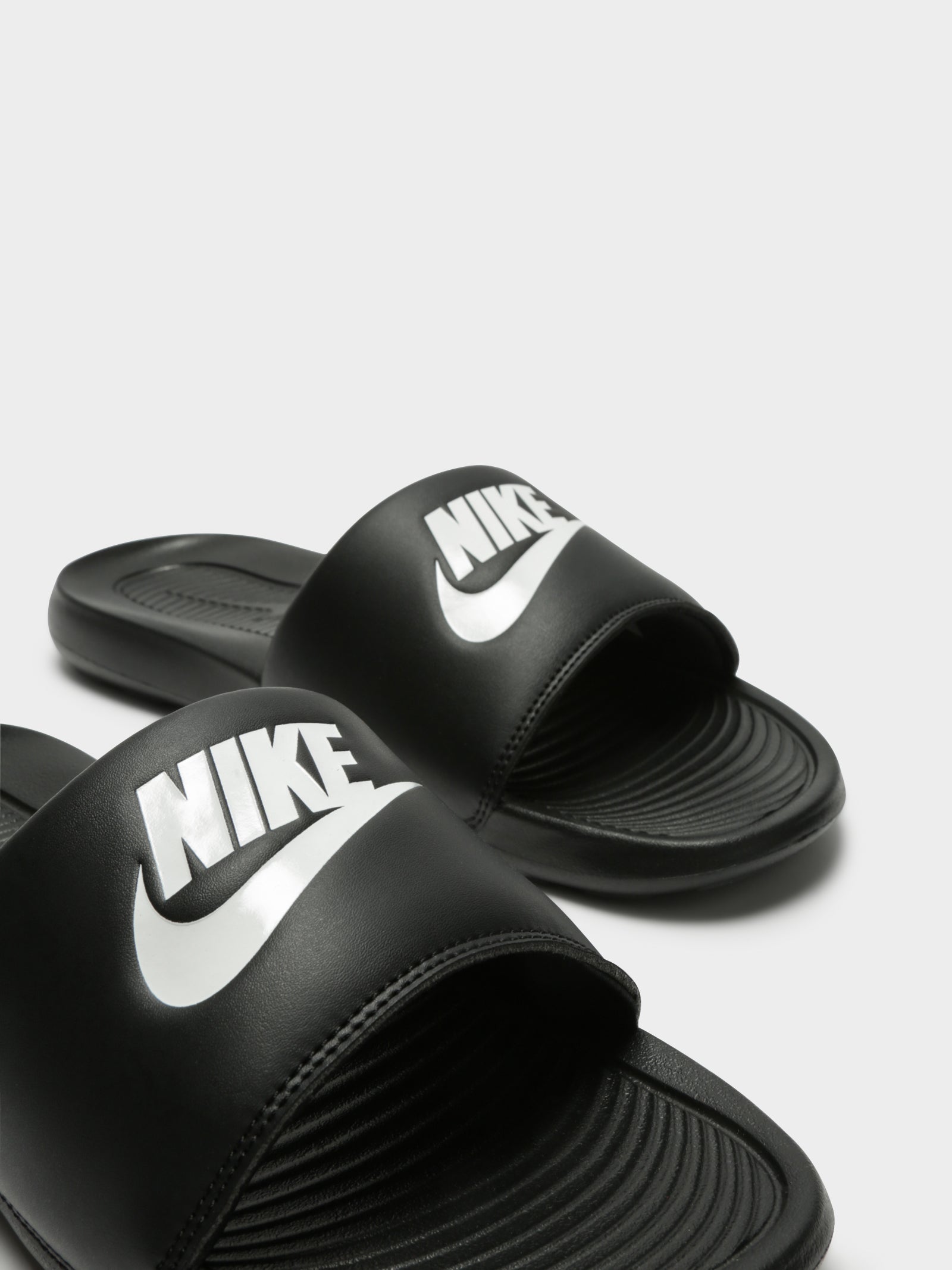 Mens Victori One Slides