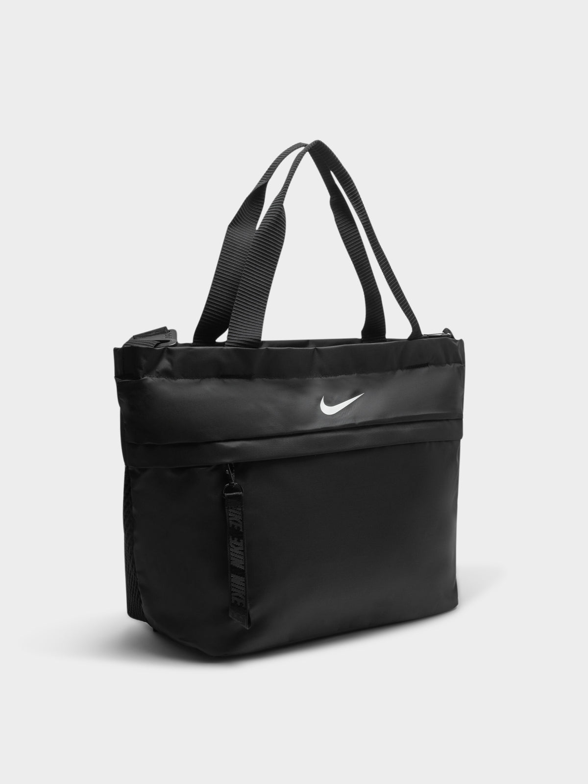 Nike Sportswear Tote in Black