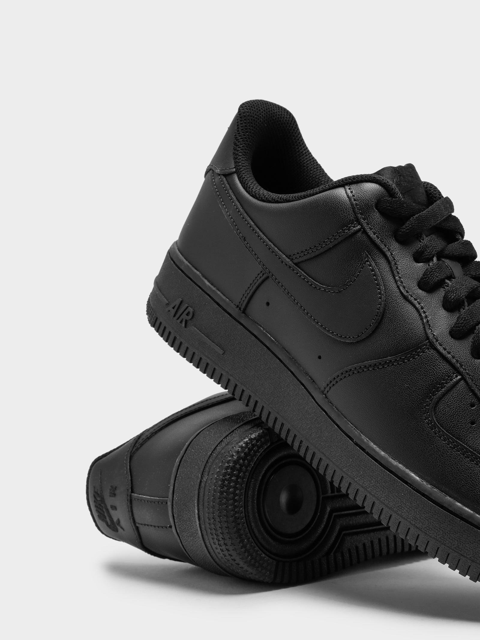 Mens Air Force 1 '07 Sneakers in Black