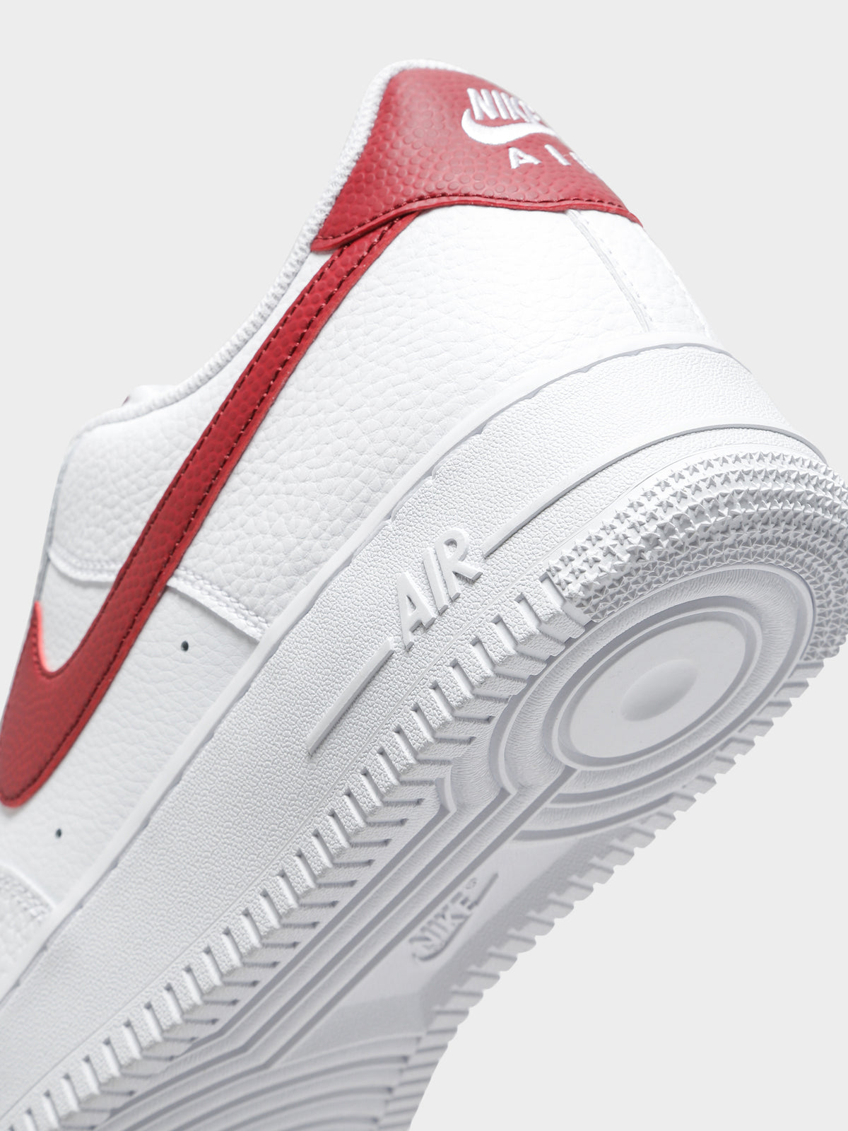 Mens Air Force 1 &#39;07 Sneakers in White &amp; Team Red