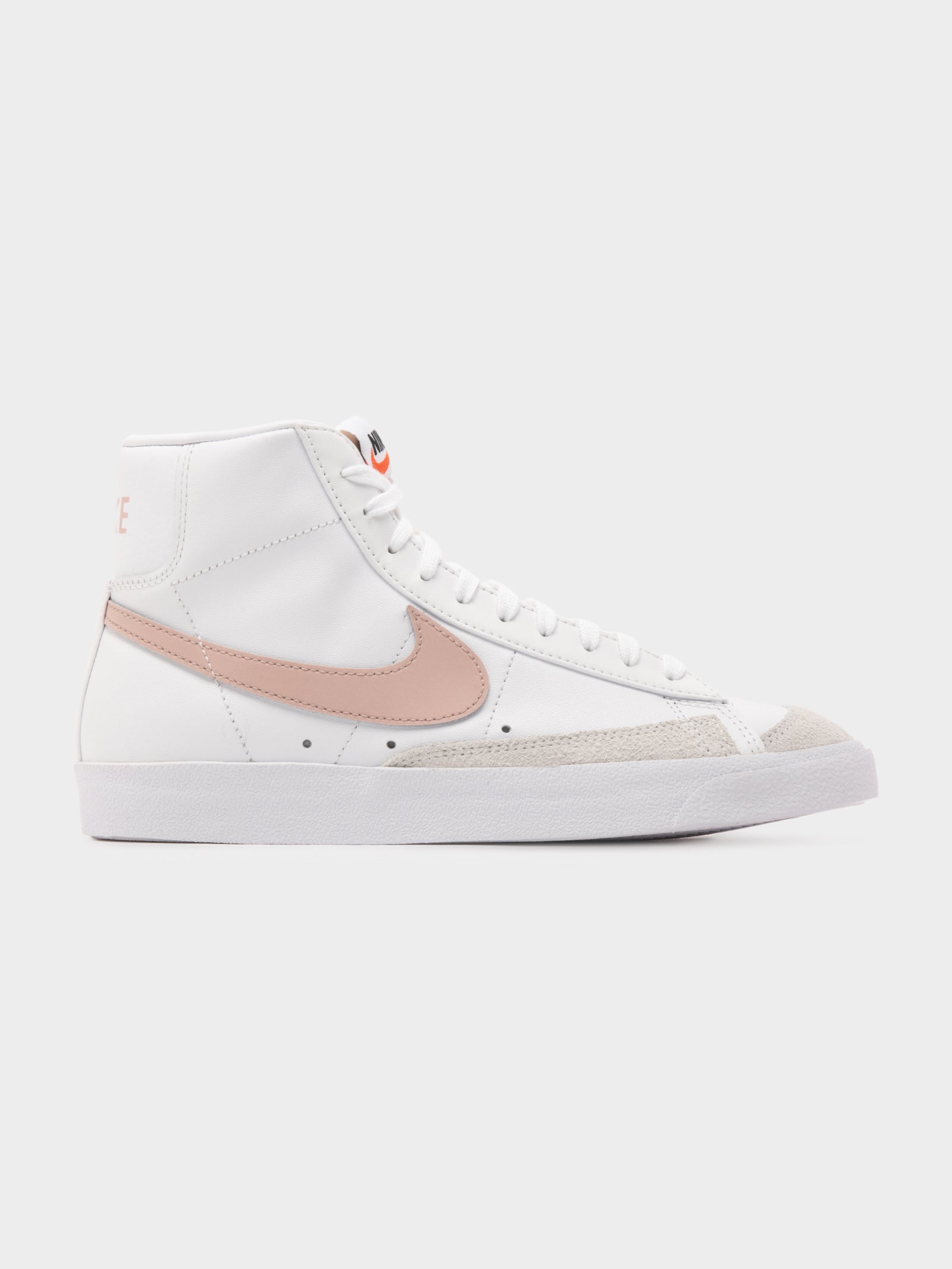 Nike Womens Blazer Mid 77' High Top Sneaker