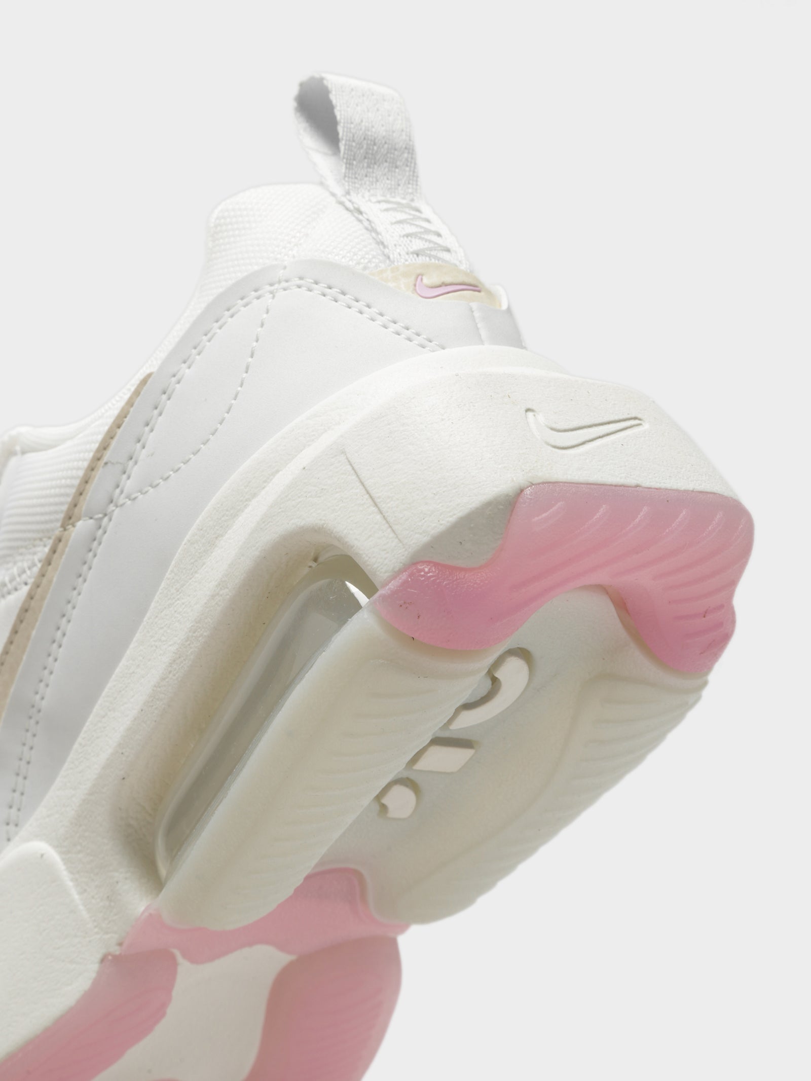 nike air max verona pink and white