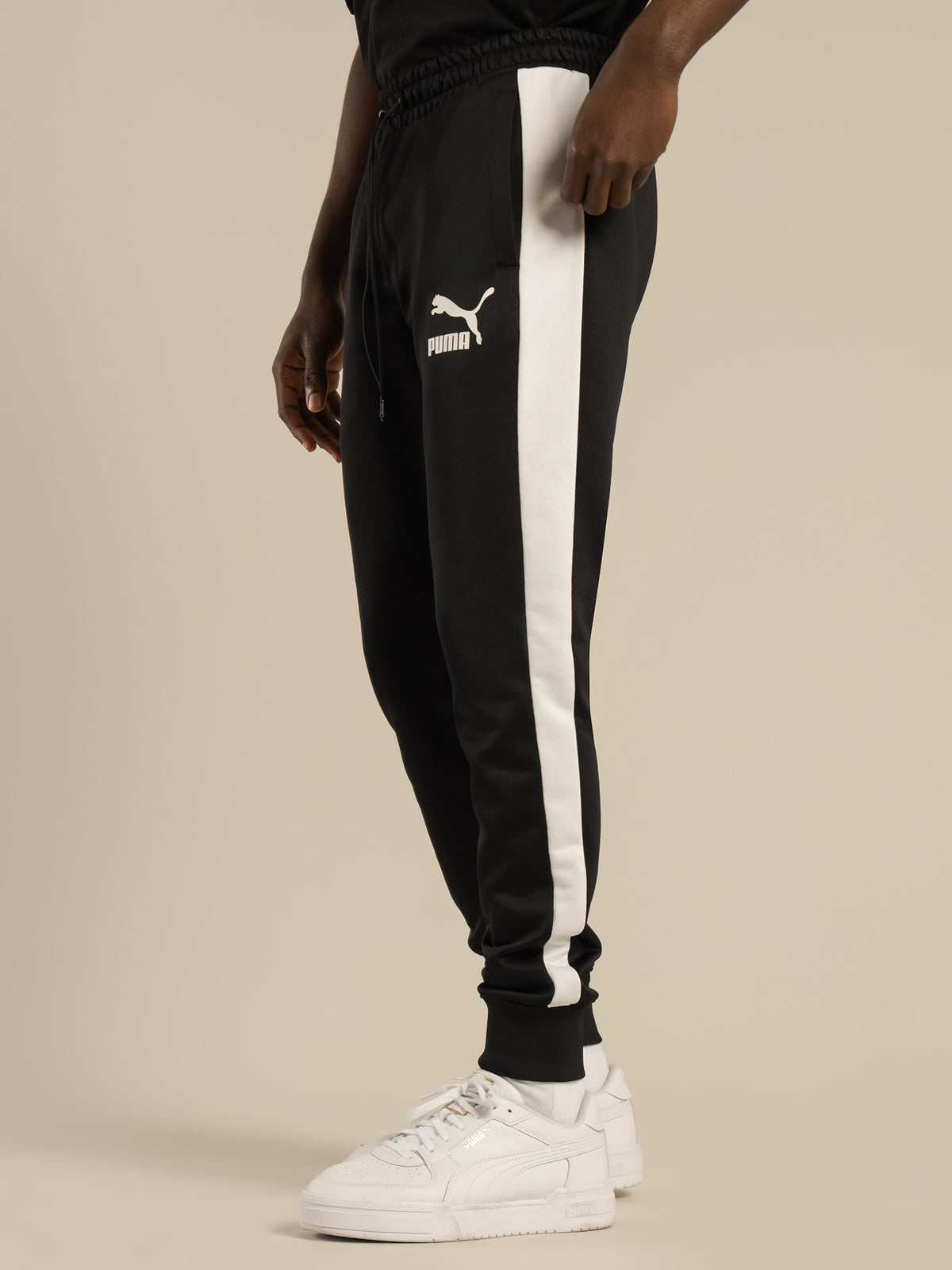 Iconic T7 Track Pants in Black