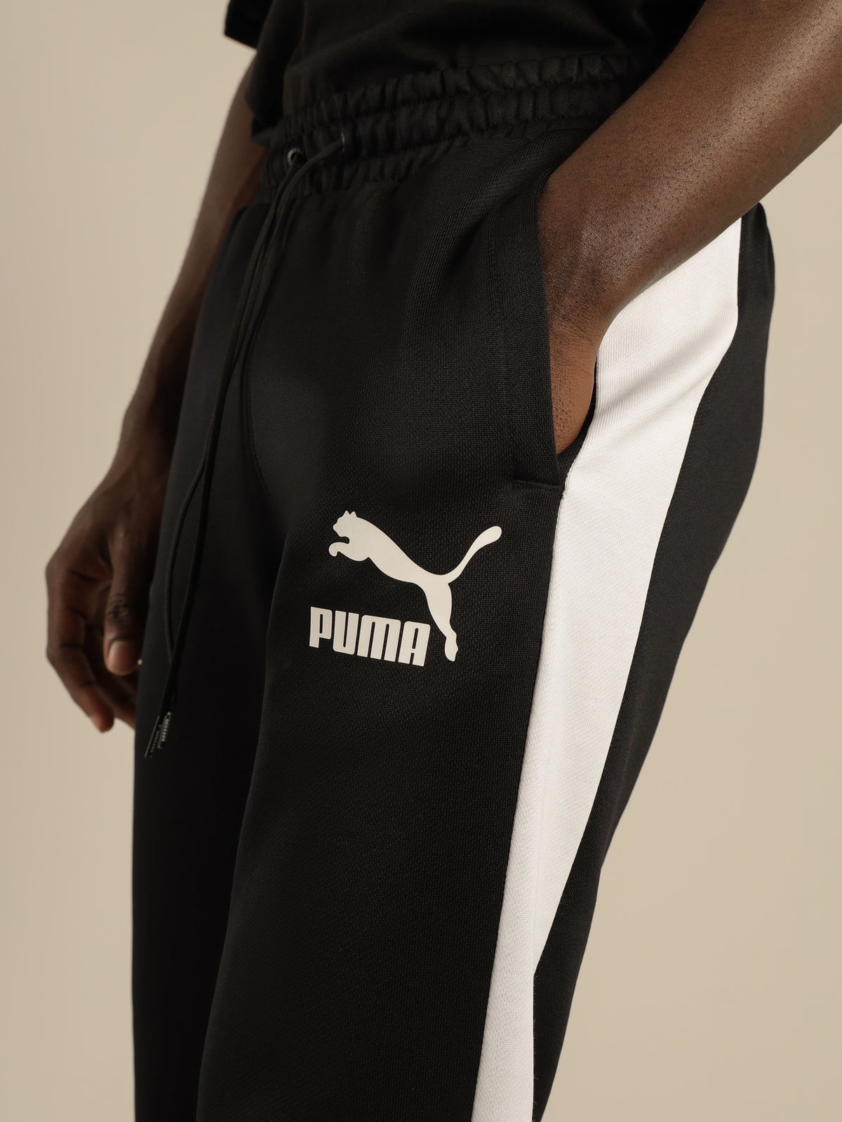 Iconic T7 Track Pants in Black