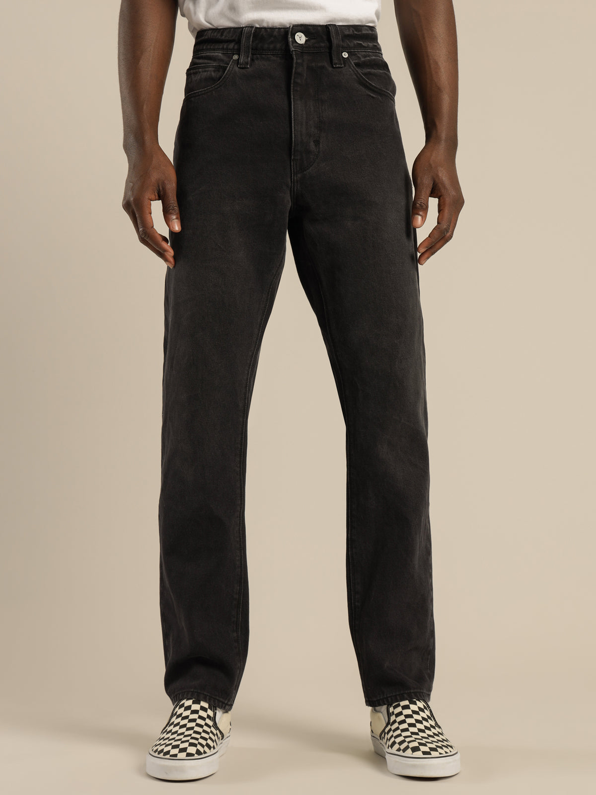 A Straight Nu Wave Jeans in Black