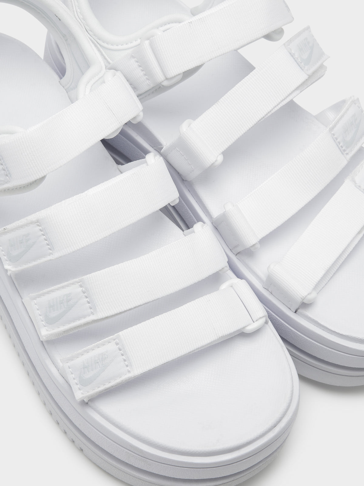 Womens Icon Classic Sandals in White