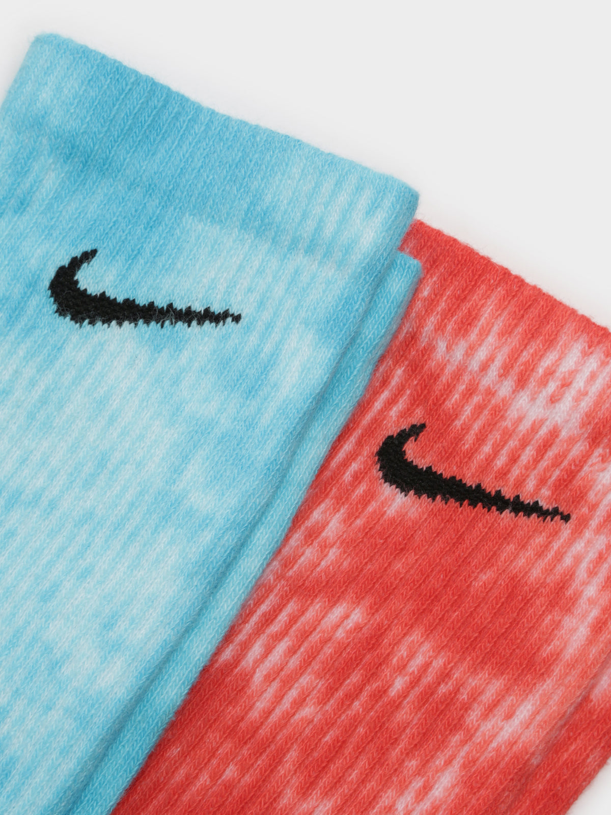 2 Pairs of Everyday Cushioned Crew Socks in Blue &amp; Red Tie-Dye
