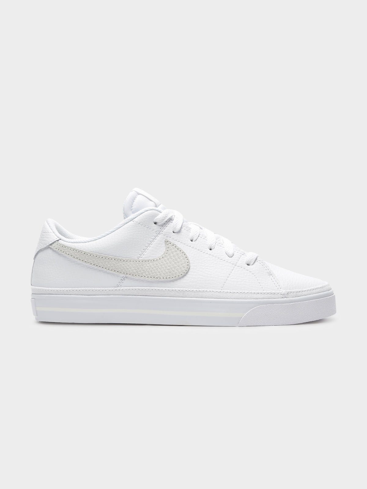 Womens Court Legacy Sneakers in White &amp; Sail Beige