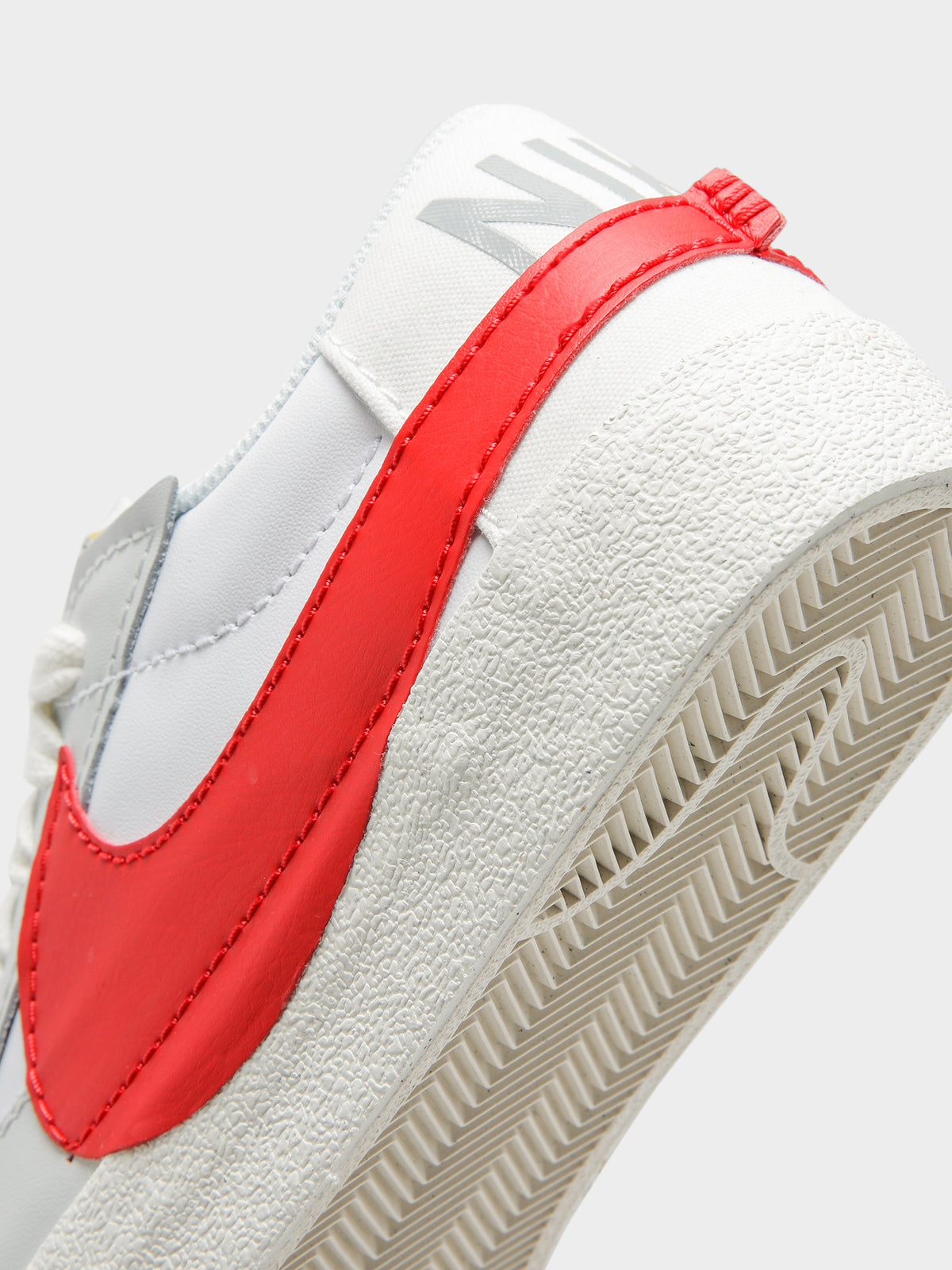 Mens Blazer Low &#39;77 Sneakers in White &amp; Red