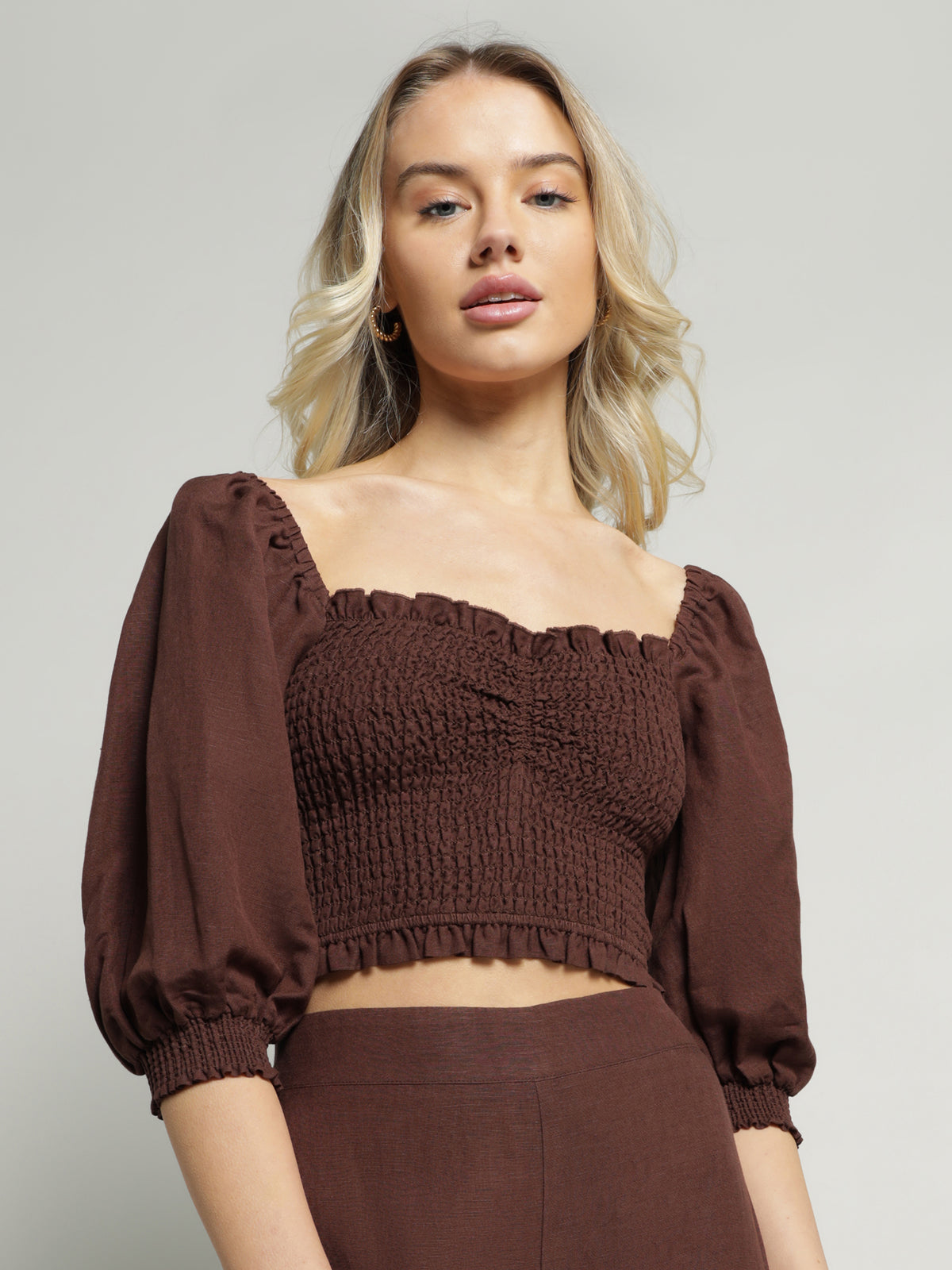 Desiree Shirred Linen Top in Cacao