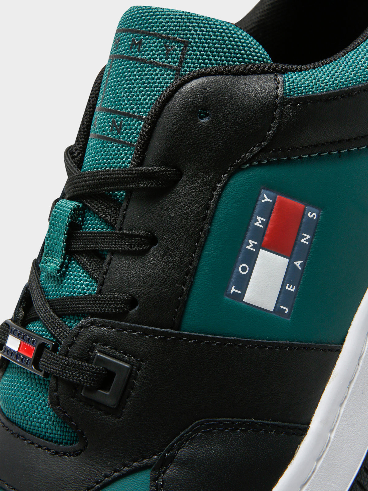 Mens Tommy Jeans Sneakers in Black &amp; Green
