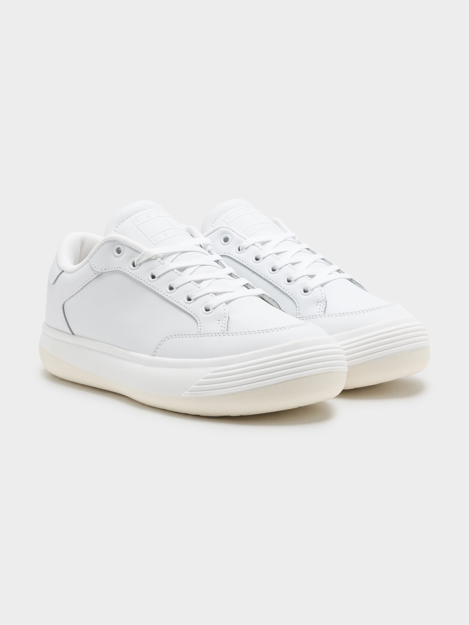 Womens Olivia 1A Sneakers in White - Glue Store