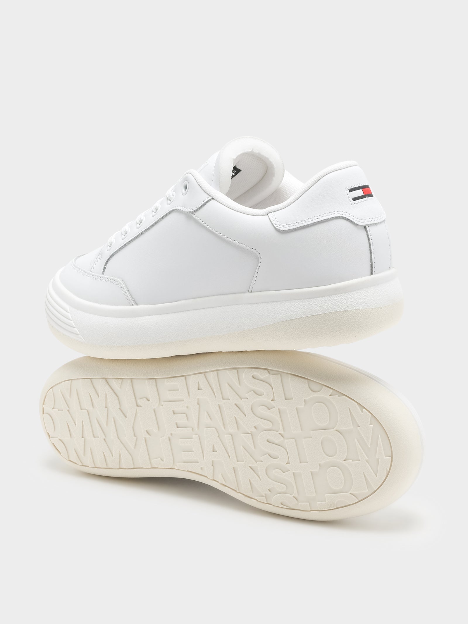 Womens Olivia 1A Sneakers in White