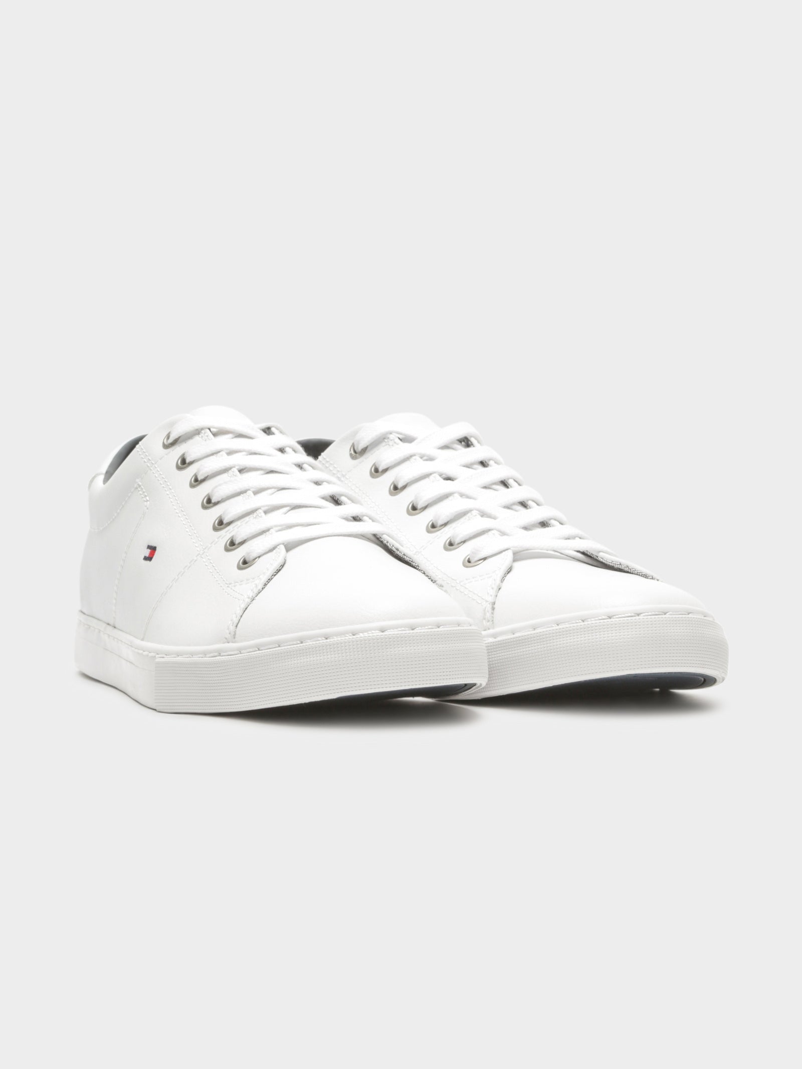 Mens Essential Sneaker